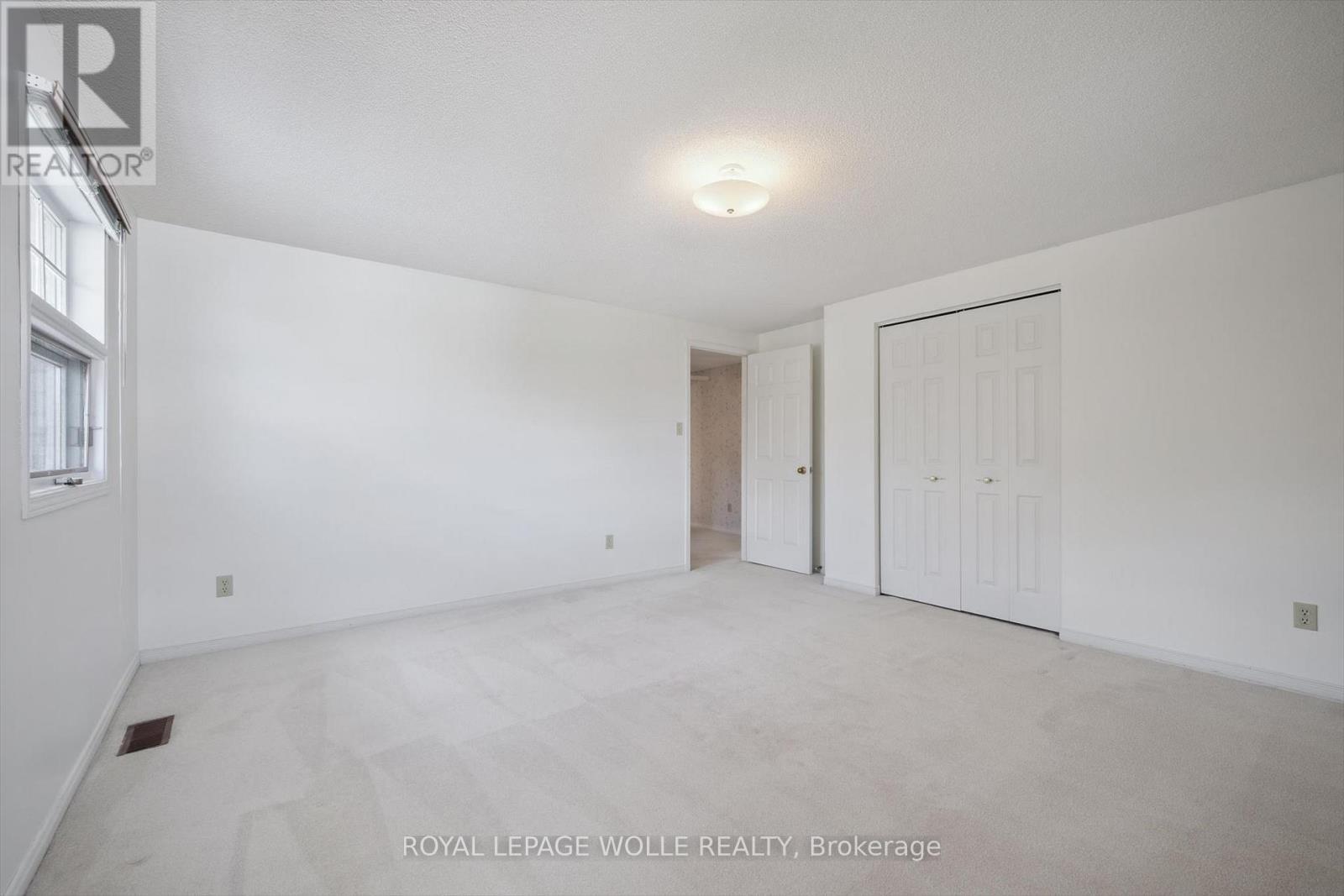 












363 NORTHLAKE DRIVE

,
Waterloo,




Ontario
N2V1W6

