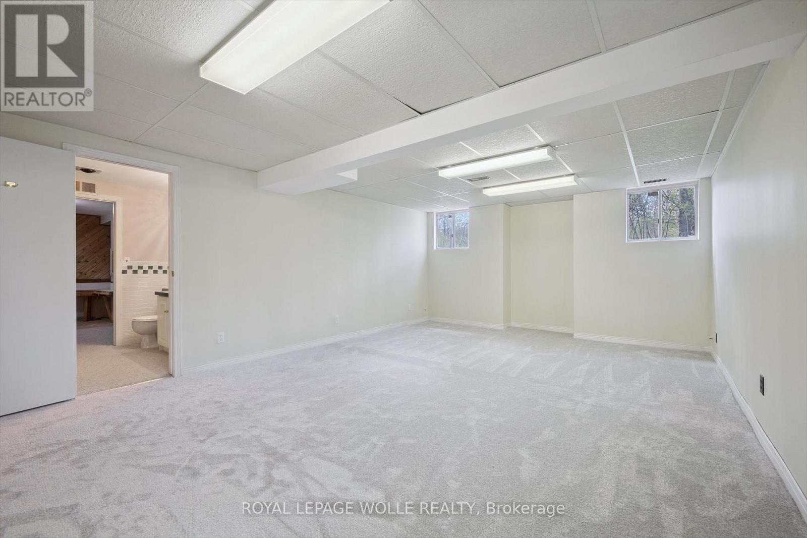 












363 NORTHLAKE DRIVE

,
Waterloo,




Ontario
N2V1W6

