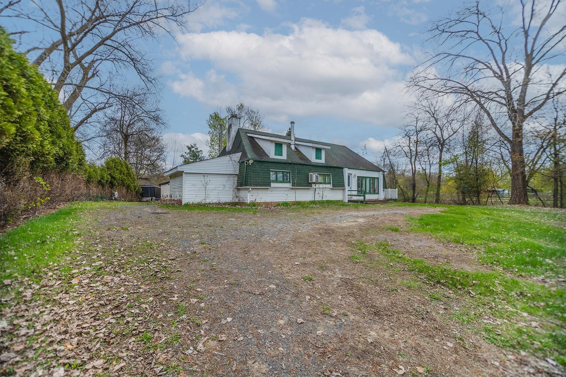 









8431


Route Marie-Victorin

,
Contrecoeur,




QC
J0L1C0

