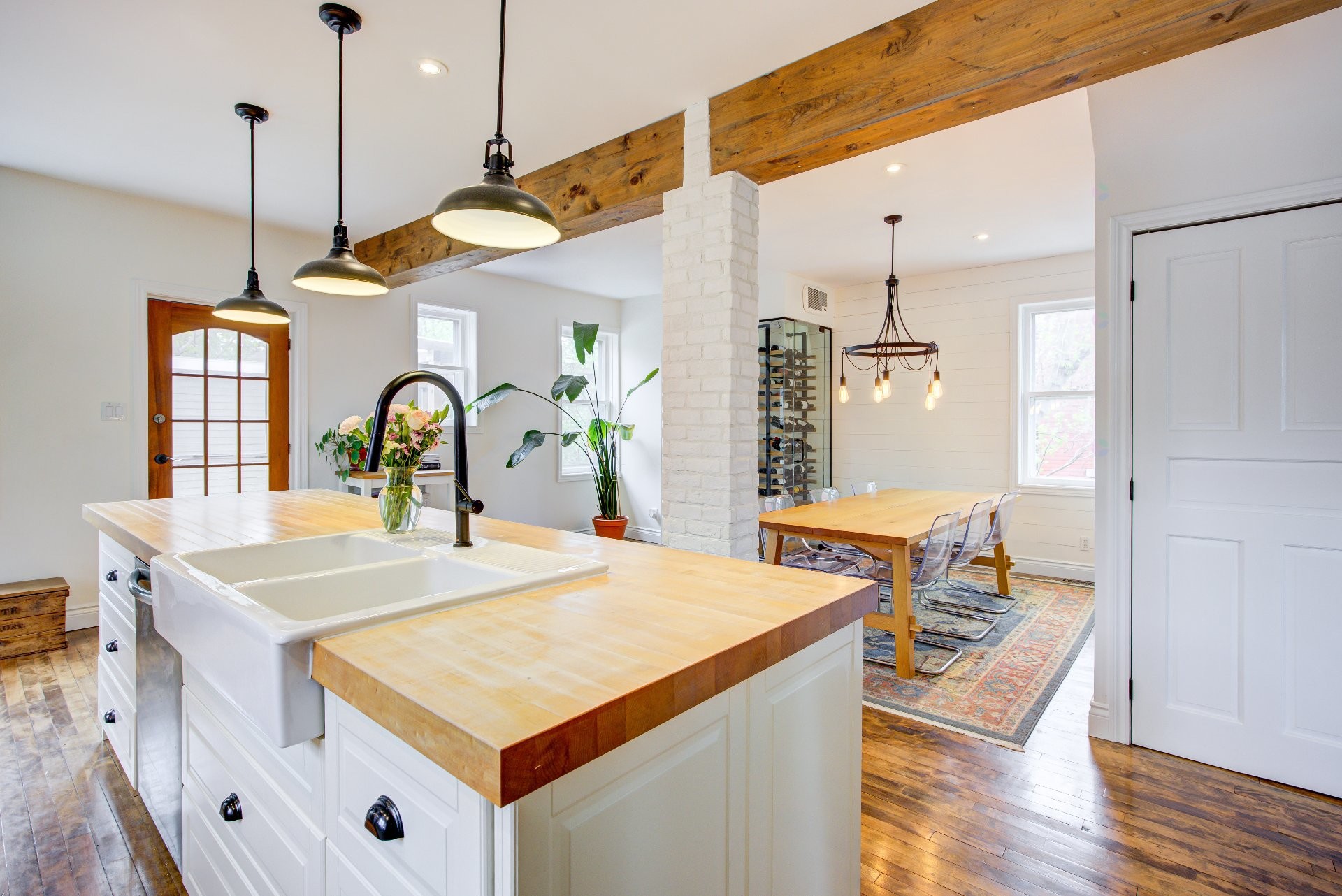 









432


Rue Parker

,
Gatineau (Aylmer),




QC
J9H4P7

