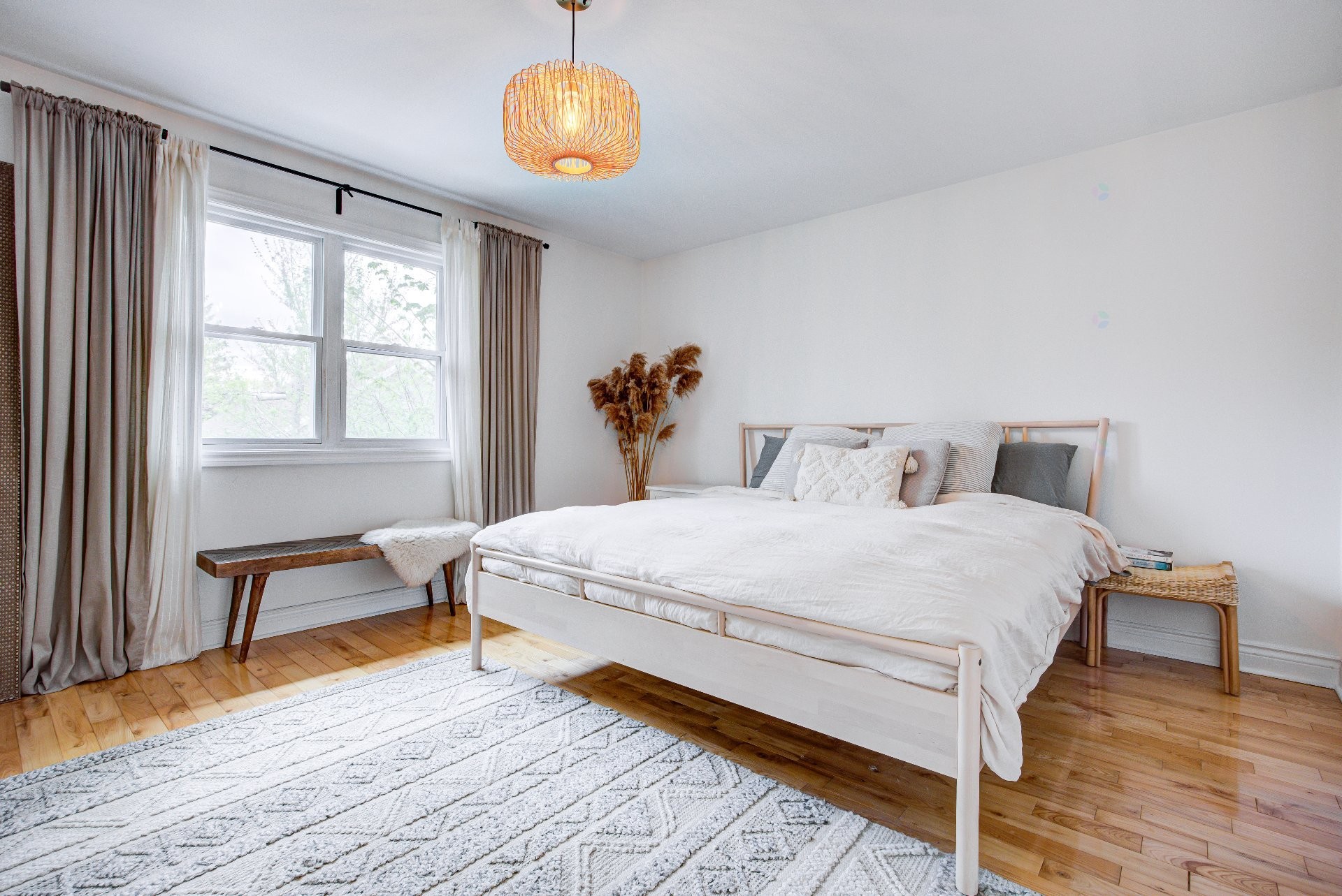 









432


Rue Parker

,
Gatineau (Aylmer),




QC
J9H4P7

