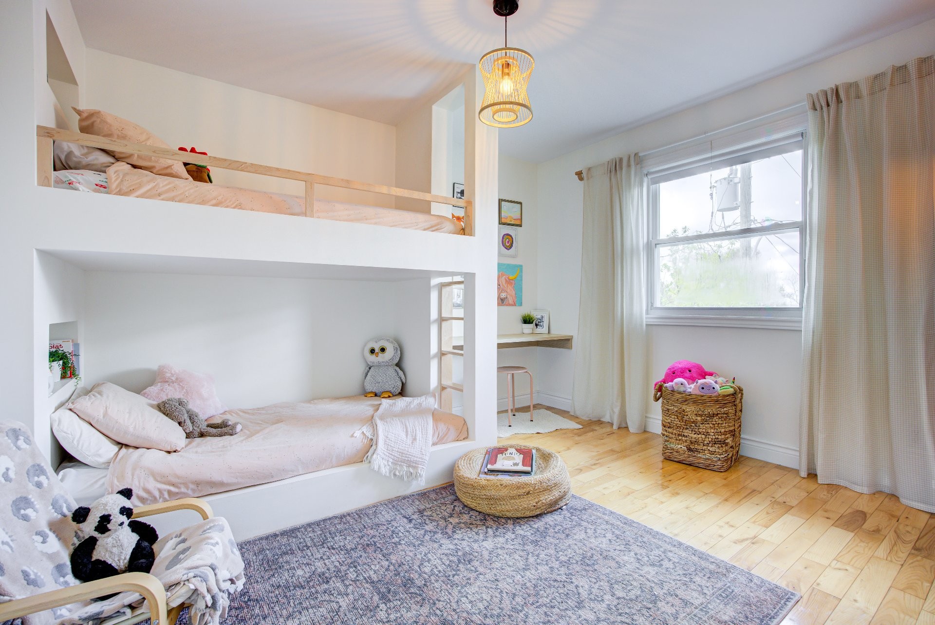 









432


Rue Parker

,
Gatineau (Aylmer),




QC
J9H4P7

