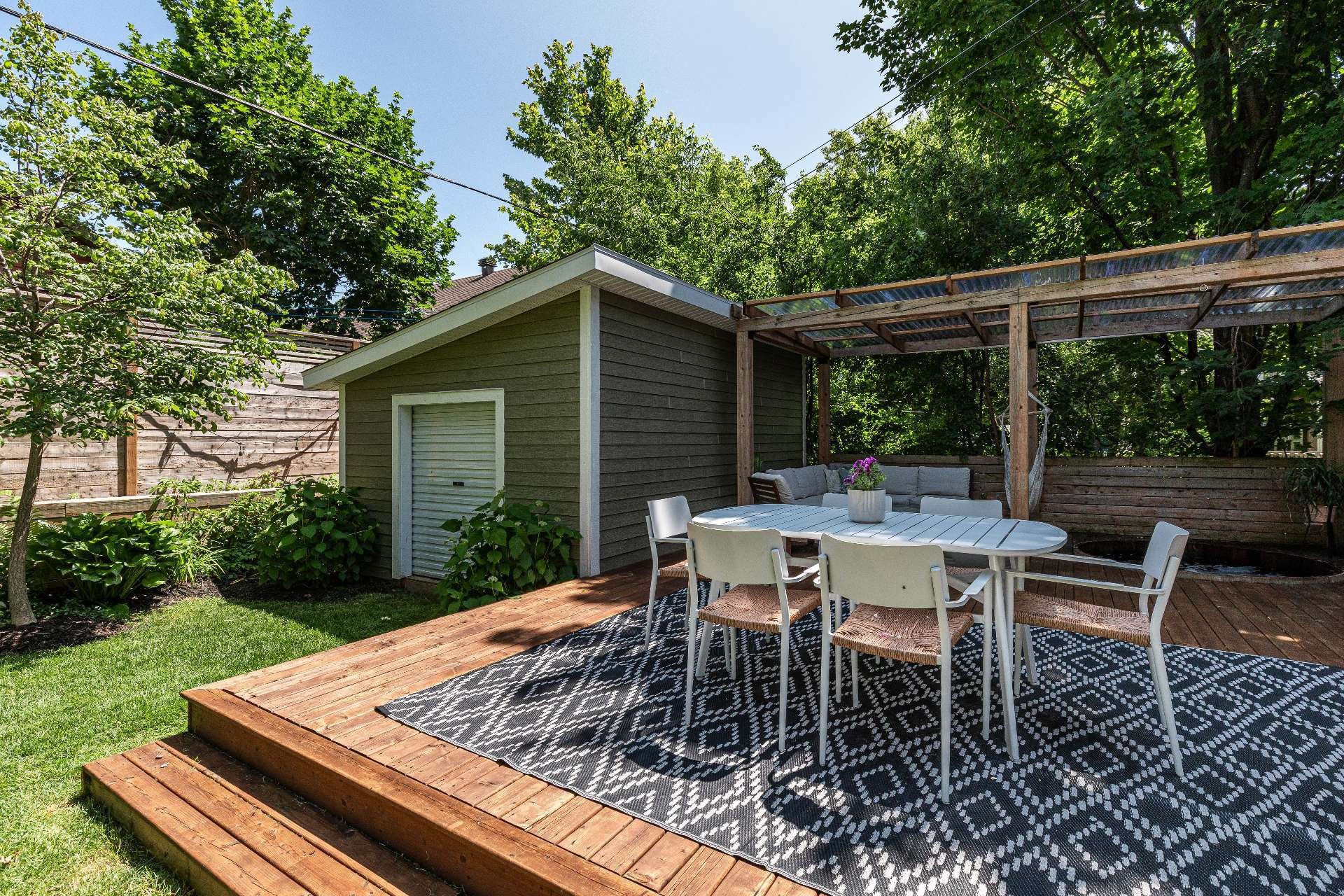 









432


Rue Parker

,
Gatineau (Aylmer),




QC
J9H4P7

