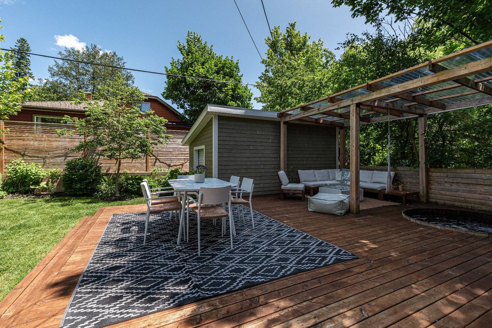 









432


Rue Parker

,
Gatineau (Aylmer),




QC
J9H4P7

