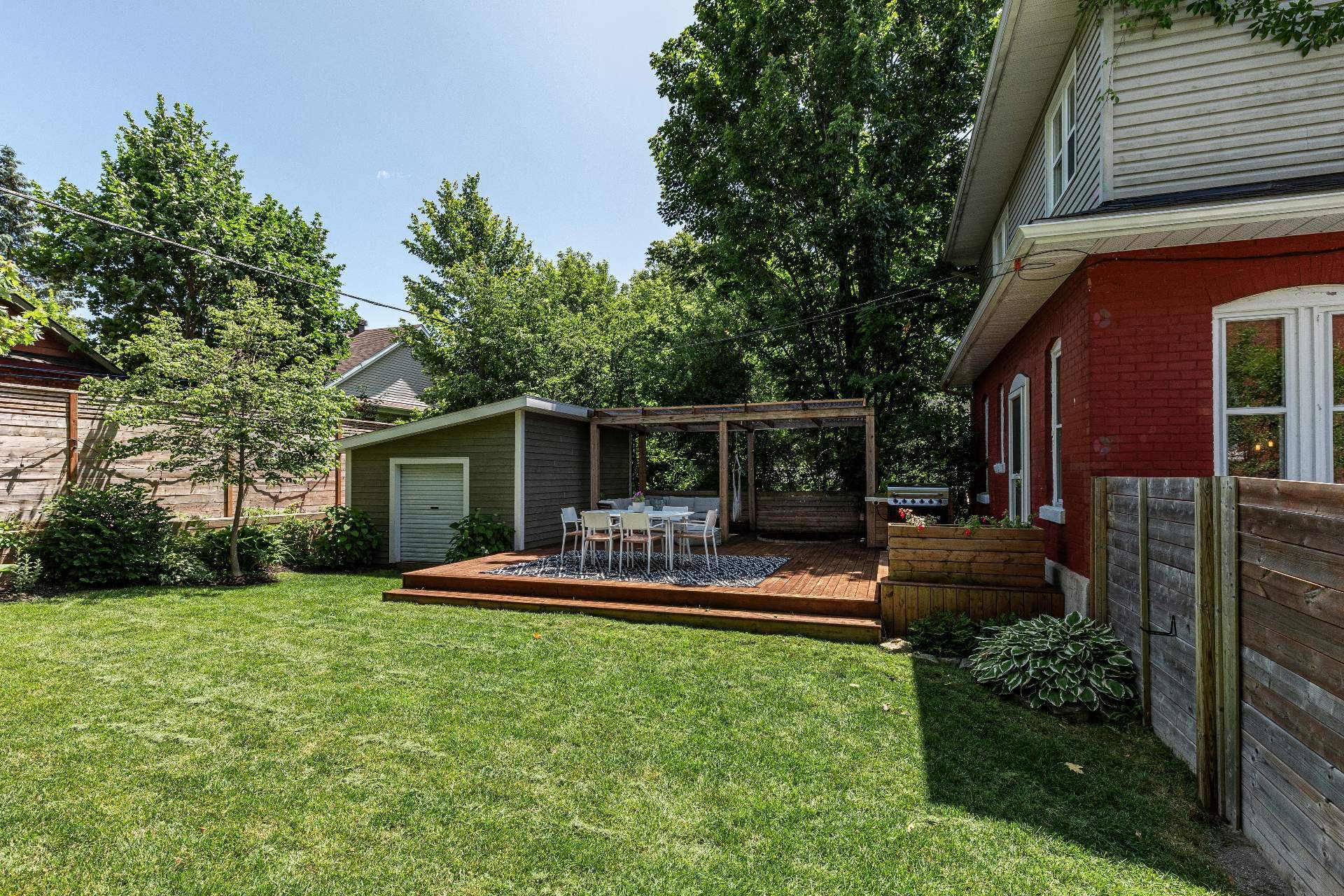 









432


Rue Parker

,
Gatineau (Aylmer),




QC
J9H4P7

