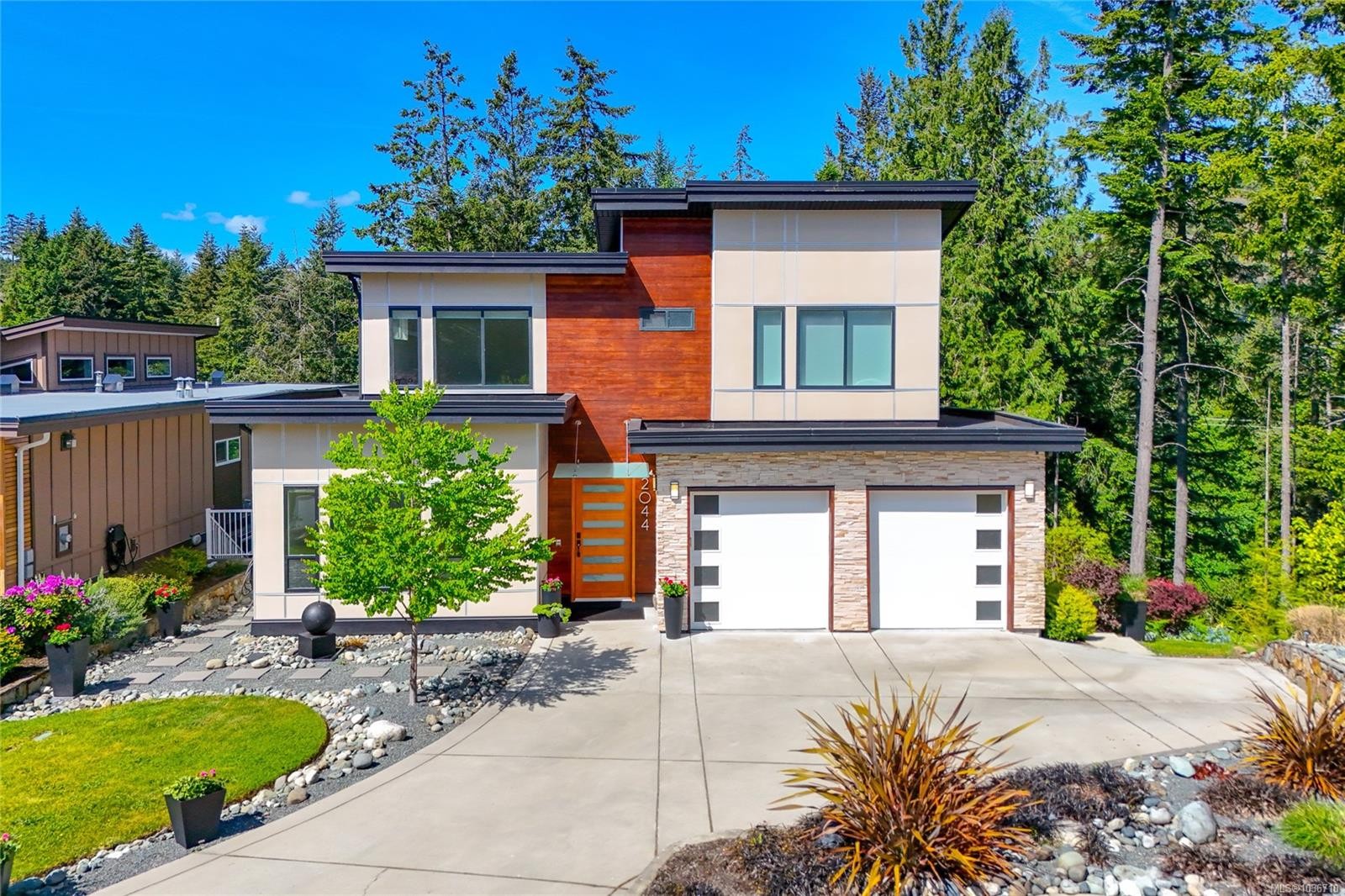 









2044


Rivers

Crossing,
Highlands,




BC
V9B 0S6

