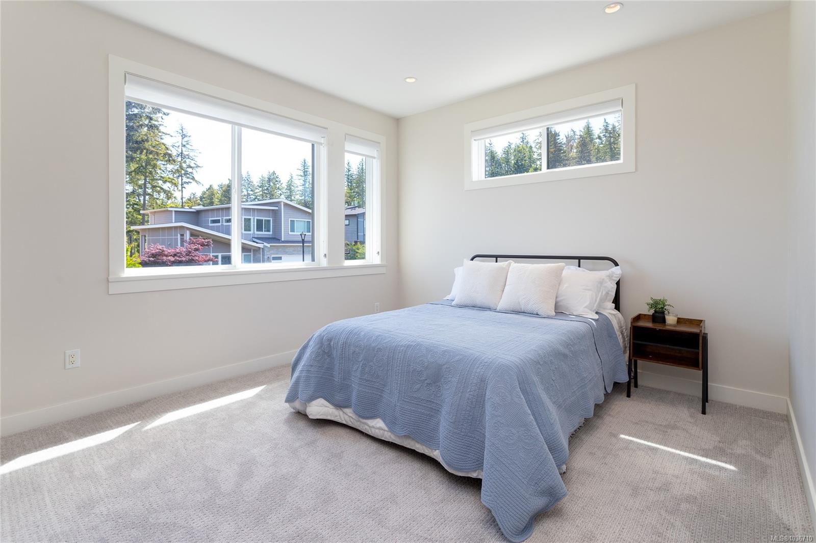 









2044


Rivers

Crossing,
Highlands,




BC
V9B 0S6

