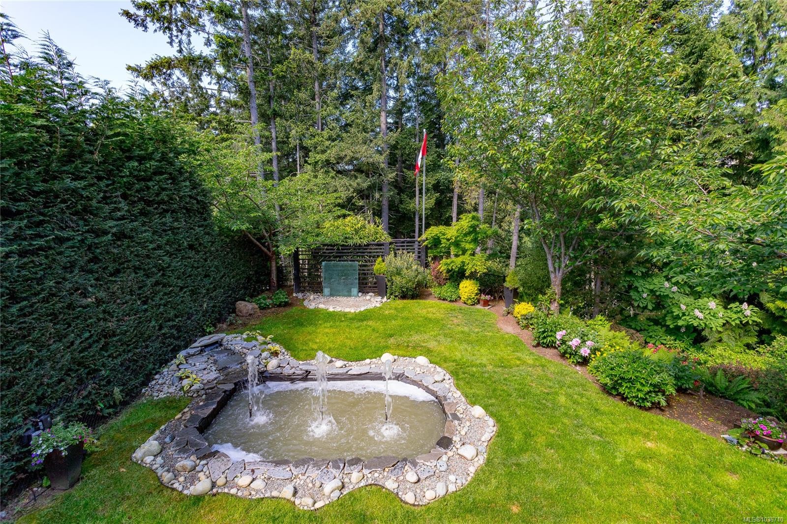 









2044


Rivers

Crossing,
Highlands,




BC
V9B 0S6

