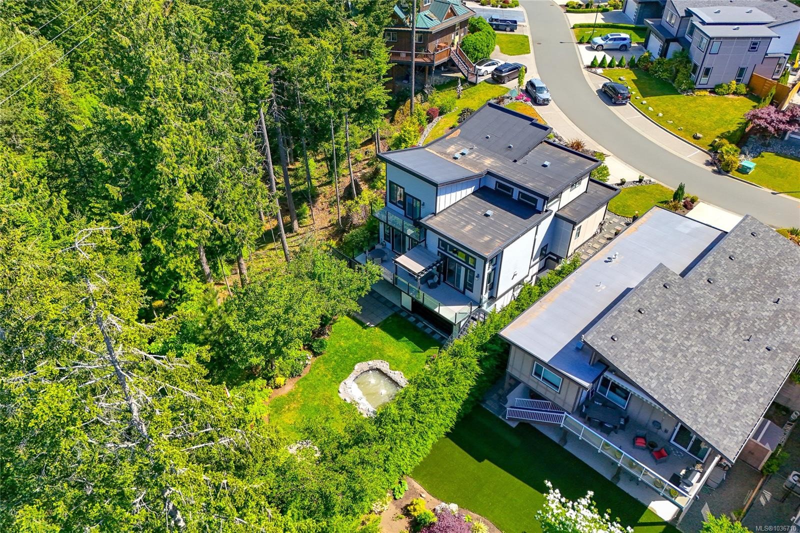 









2044


Rivers

Crossing,
Highlands,




BC
V9B 0S6

