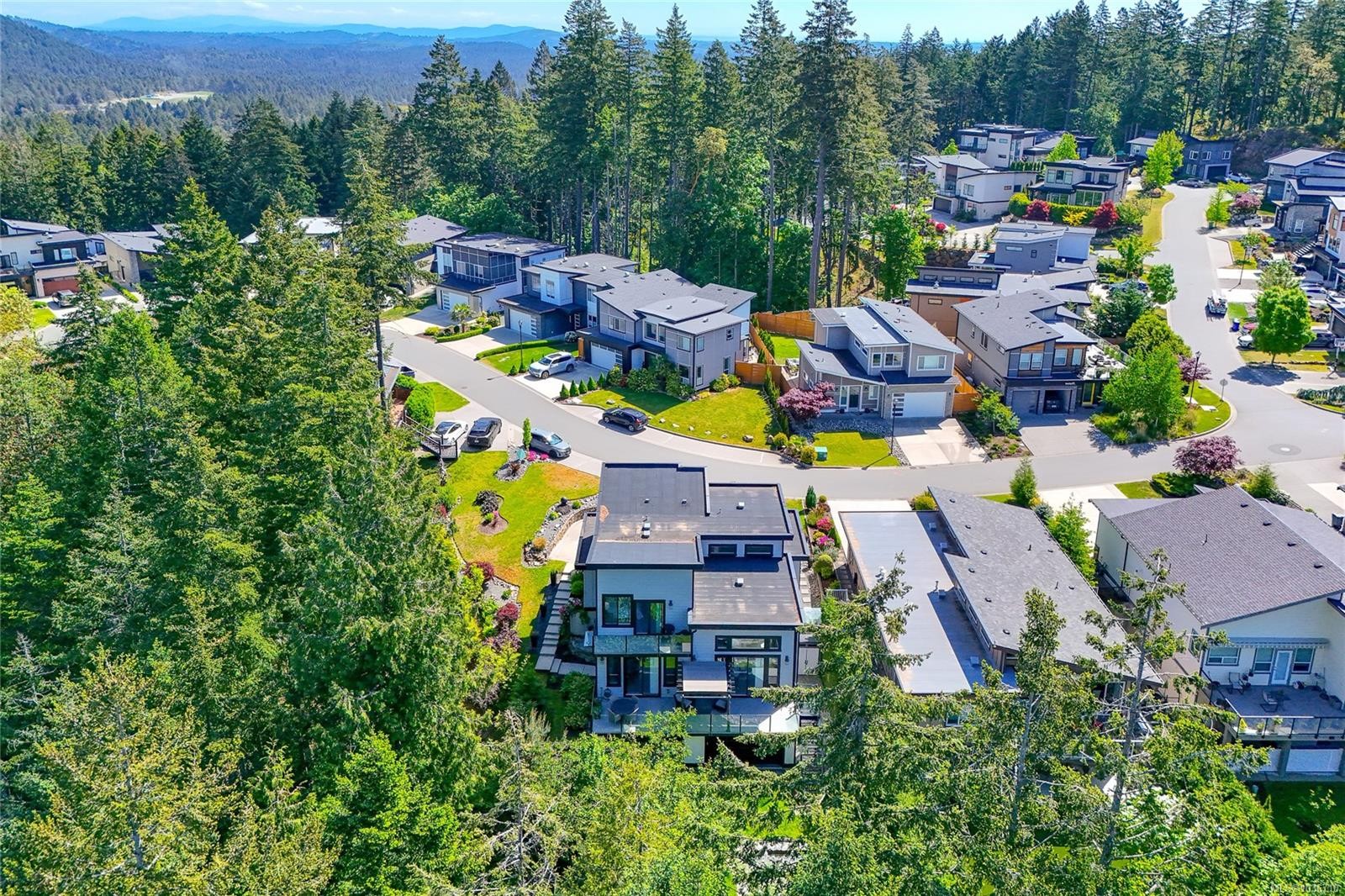 









2044


Rivers

Crossing,
Highlands,




BC
V9B 0S6

