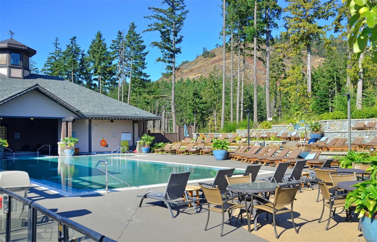 









2044


Rivers

Crossing,
Highlands,




BC
V9B 0S6

