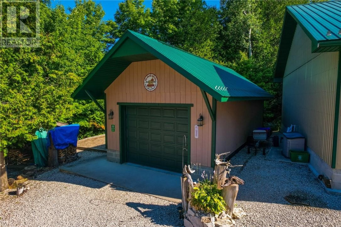 












75 Holmes Street

,
Spring Bay, Manitoulin Island,




Ontario
P0P2B0

