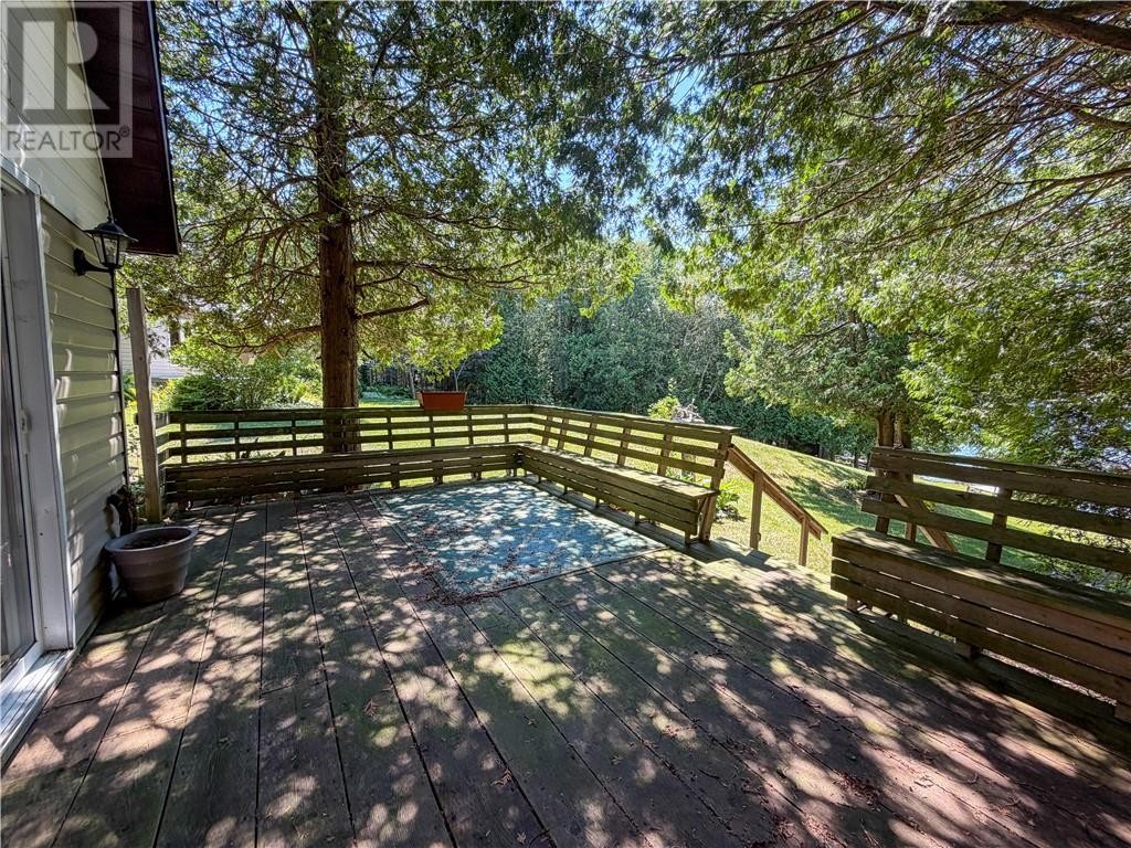












75 Holmes Street

,
Spring Bay, Manitoulin Island,




Ontario
P0P2B0

