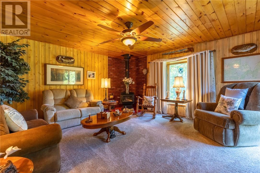 












75 Holmes Street

,
Spring Bay, Manitoulin Island,




Ontario
P0P2B0

