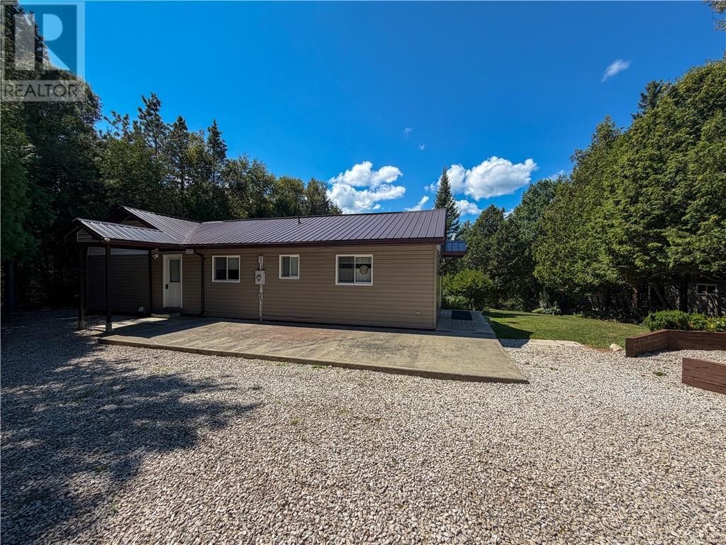 












75 Holmes Street

,
Spring Bay, Manitoulin Island,




Ontario
P0P2B0

