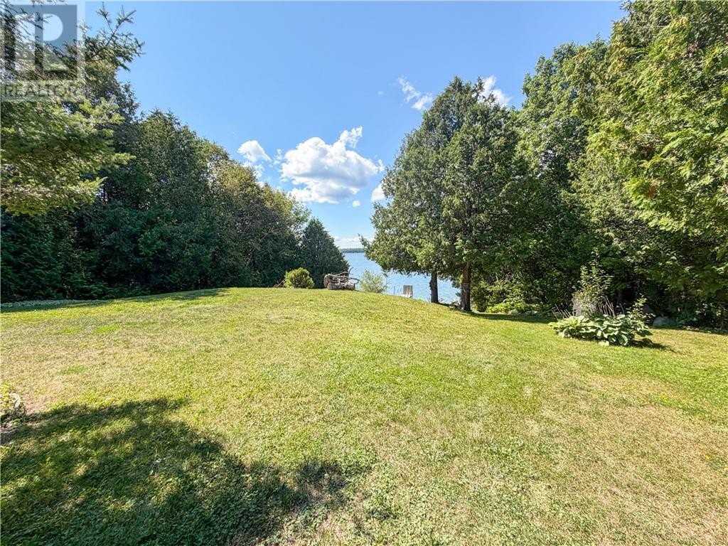












75 Holmes Street

,
Spring Bay, Manitoulin Island,




Ontario
P0P2B0

