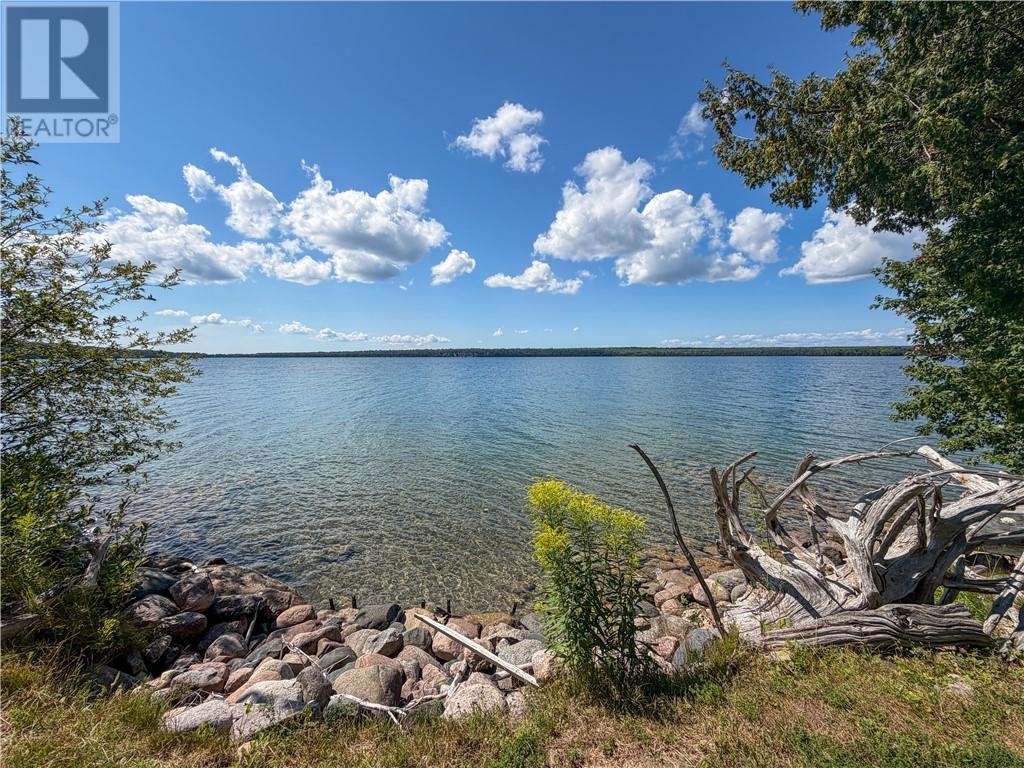 












75 Holmes Street

,
Spring Bay, Manitoulin Island,




Ontario
P0P2B0

