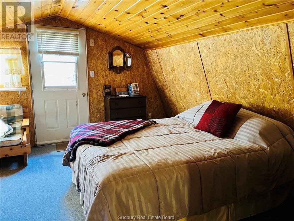 












75 Holmes Street

,
Spring Bay, Manitoulin Island,




Ontario
P0P2B0

