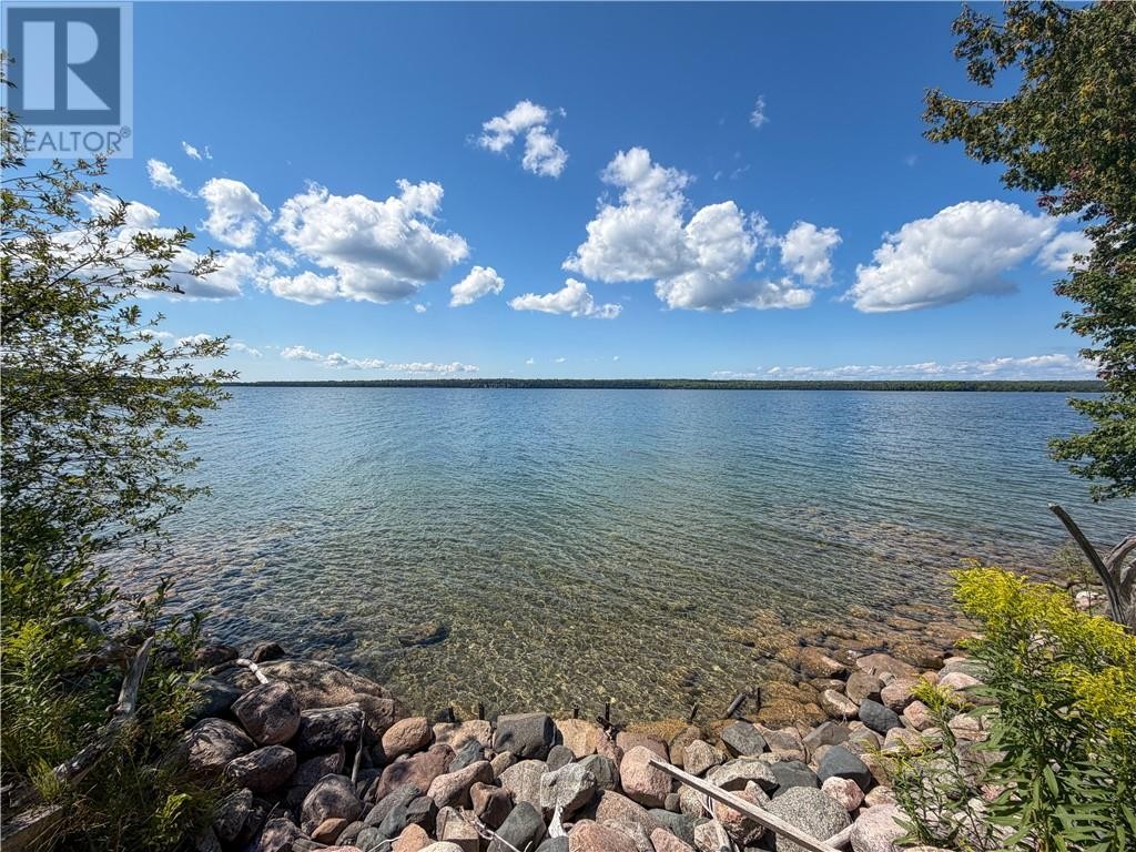 












75 Holmes Street

,
Spring Bay, Manitoulin Island,




Ontario
P0P2B0


