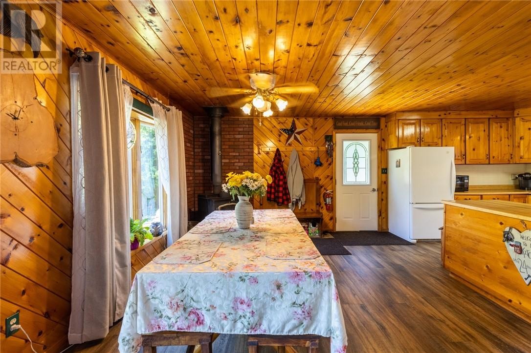 












75 Holmes Street

,
Spring Bay, Manitoulin Island,




Ontario
P0P2B0

