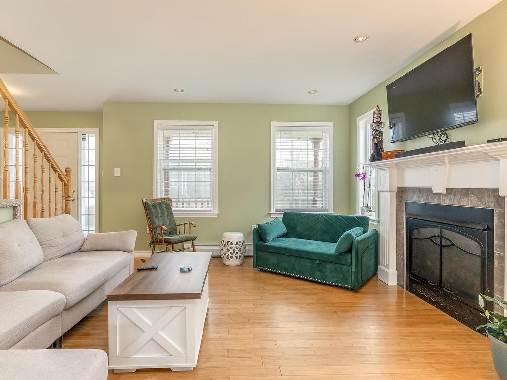 












16 Morgan Drive

,
Lawrencetown,




NS
B2Z 1V6

