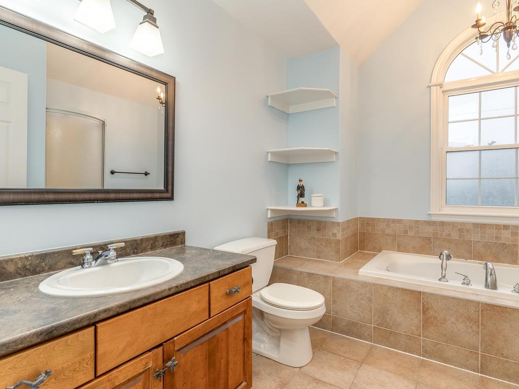 












16 Morgan Drive

,
Lawrencetown,




NS
B2Z 1V6

