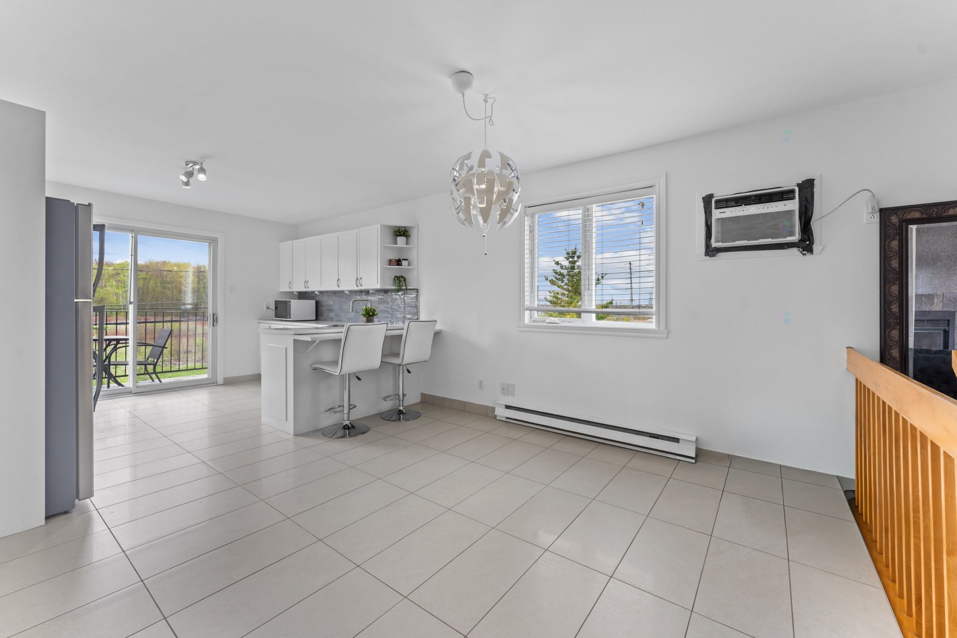 









3442

 - 3446


Rue Édith

,
Laval (Chomedey),




QC
H7P9Z7

