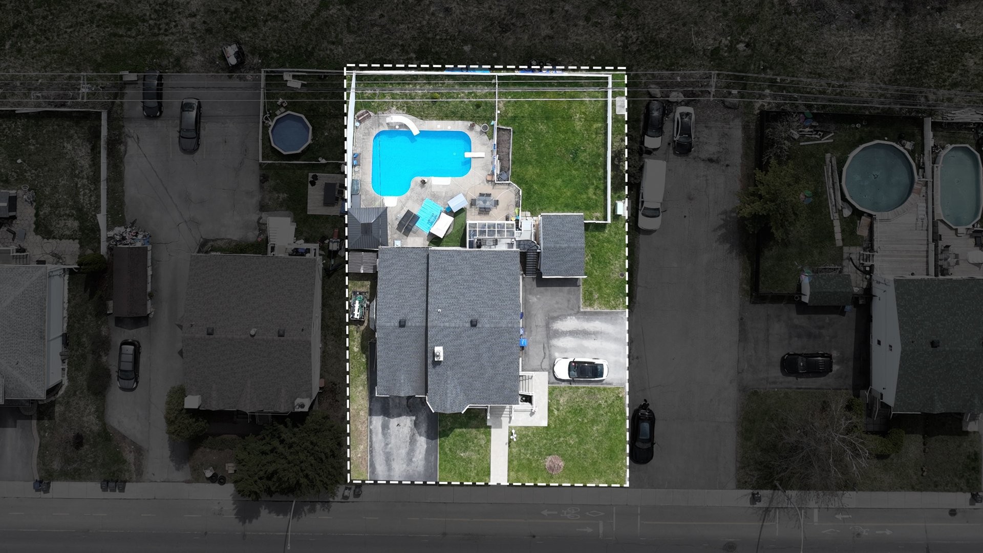 









3442

 - 3446


Rue Édith

,
Laval (Chomedey),




QC
H7P9Z7


