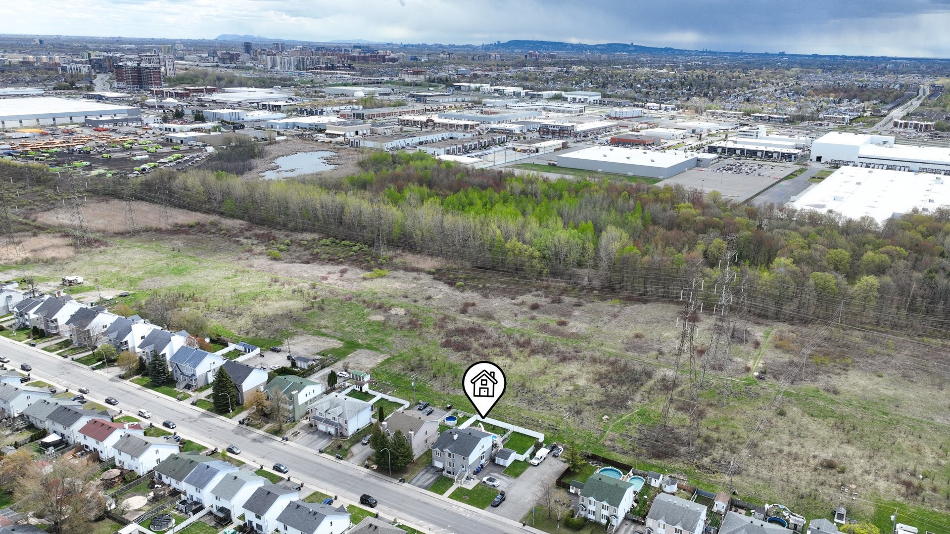 









3442

 - 3446


Rue Édith

,
Laval (Chomedey),




QC
H7P9Z7

