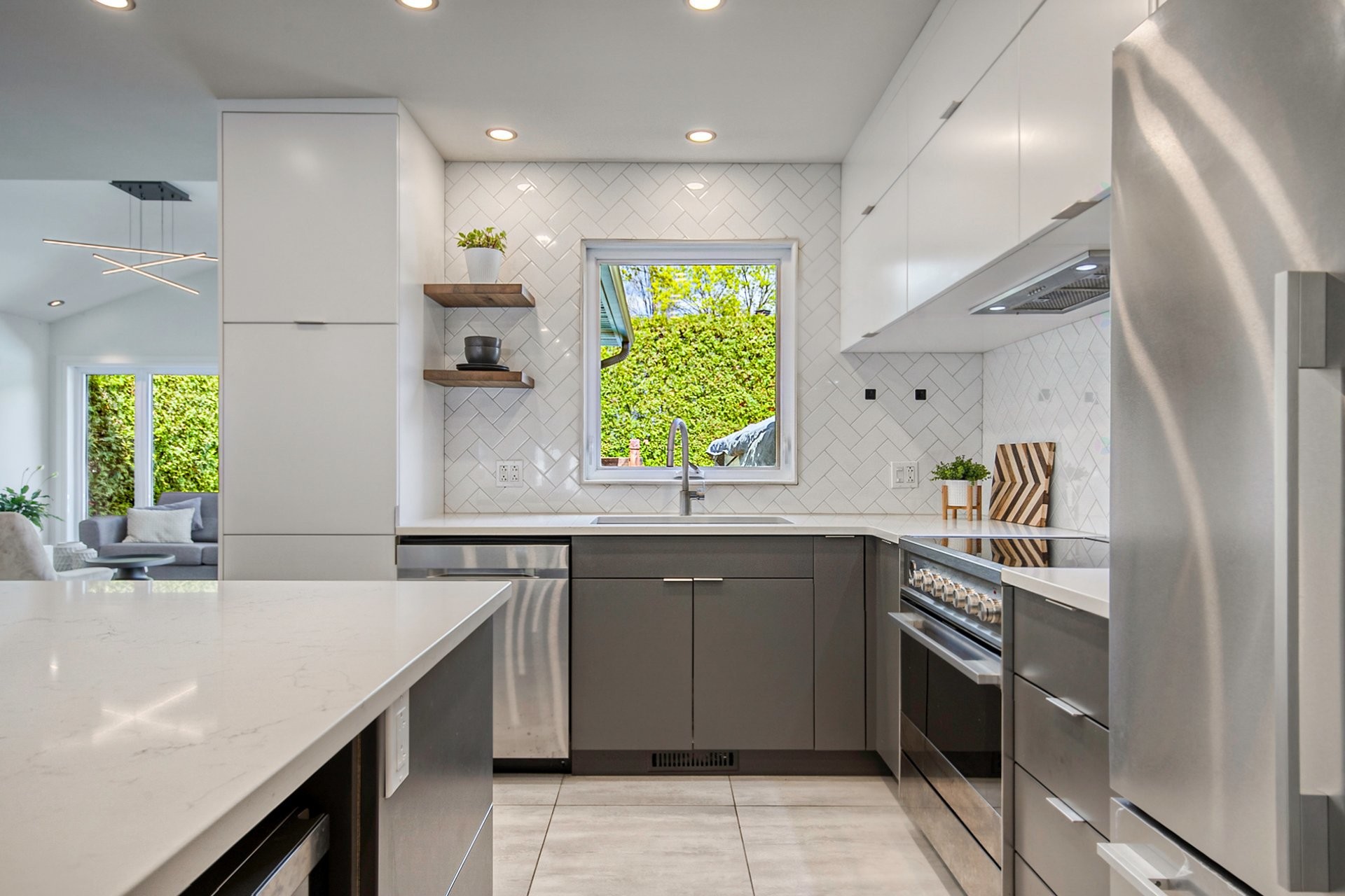 









1120


Rue Dolbeau

,
Saint-Bruno-de-Montarville,




QC
J3V4J5

