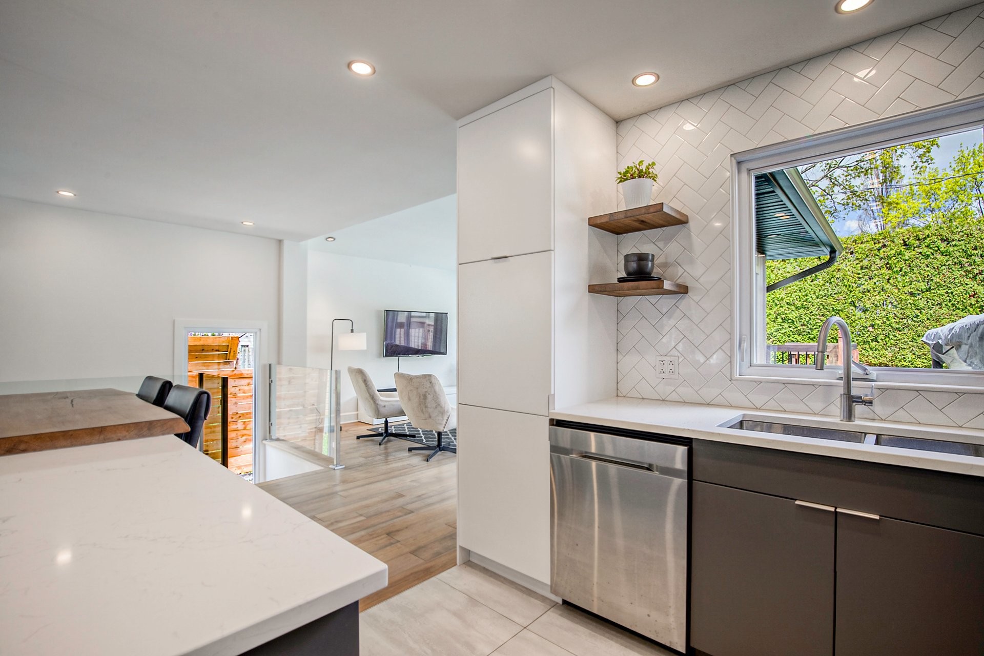 









1120


Rue Dolbeau

,
Saint-Bruno-de-Montarville,




QC
J3V4J5

