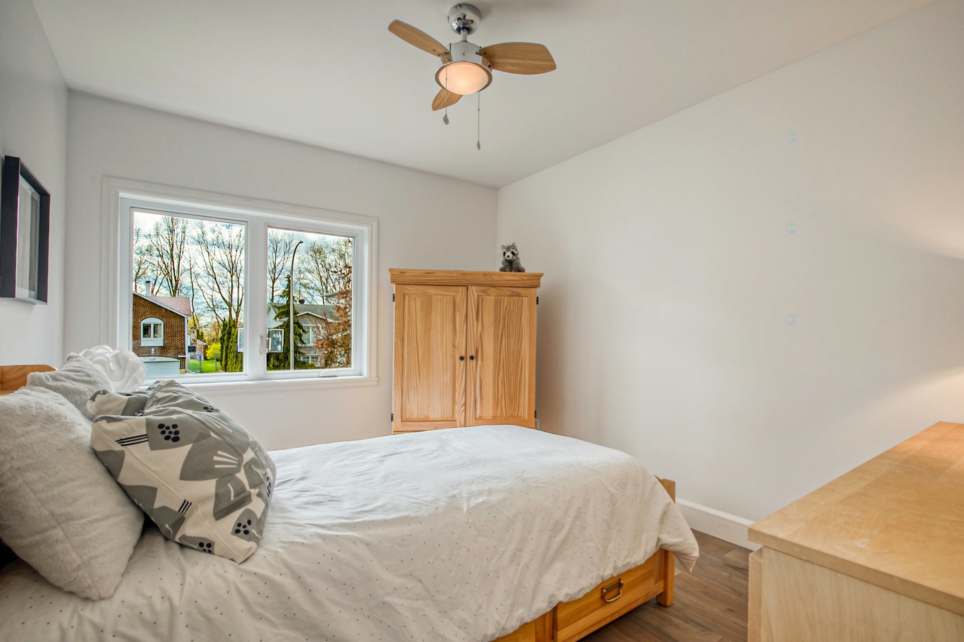 









1120


Rue Dolbeau

,
Saint-Bruno-de-Montarville,




QC
J3V4J5

