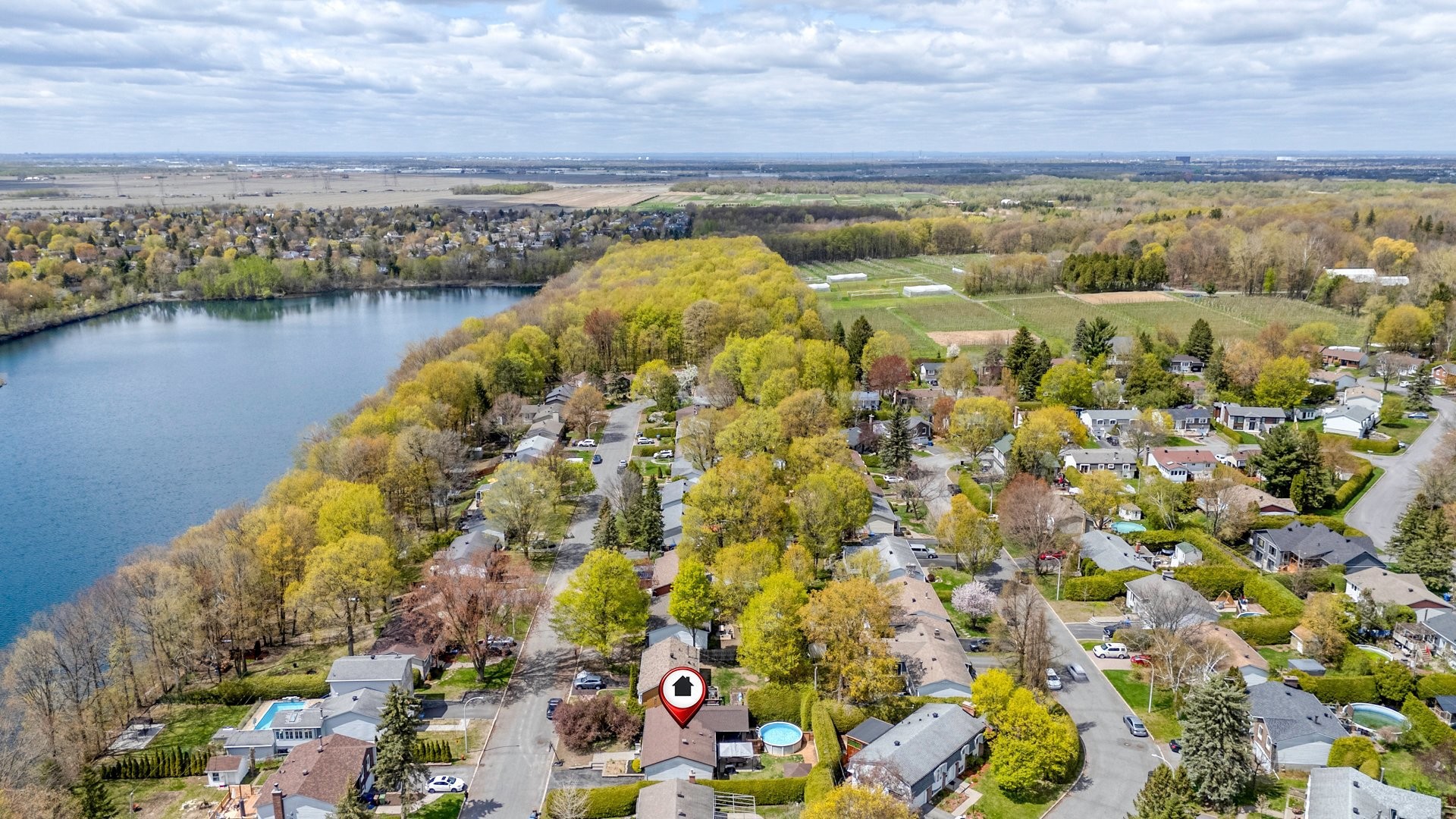 









1120


Rue Dolbeau

,
Saint-Bruno-de-Montarville,




QC
J3V4J5

