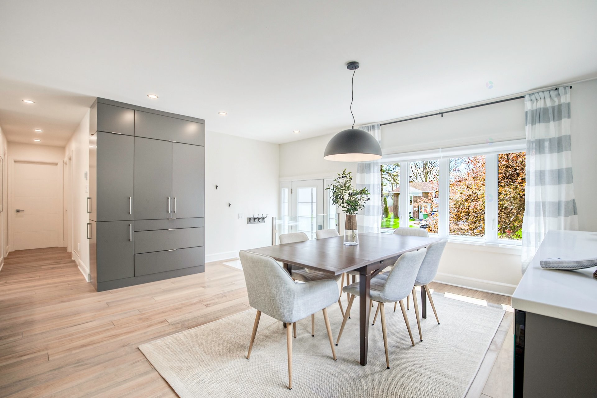 









1120


Rue Dolbeau

,
Saint-Bruno-de-Montarville,




QC
J3V4J5

