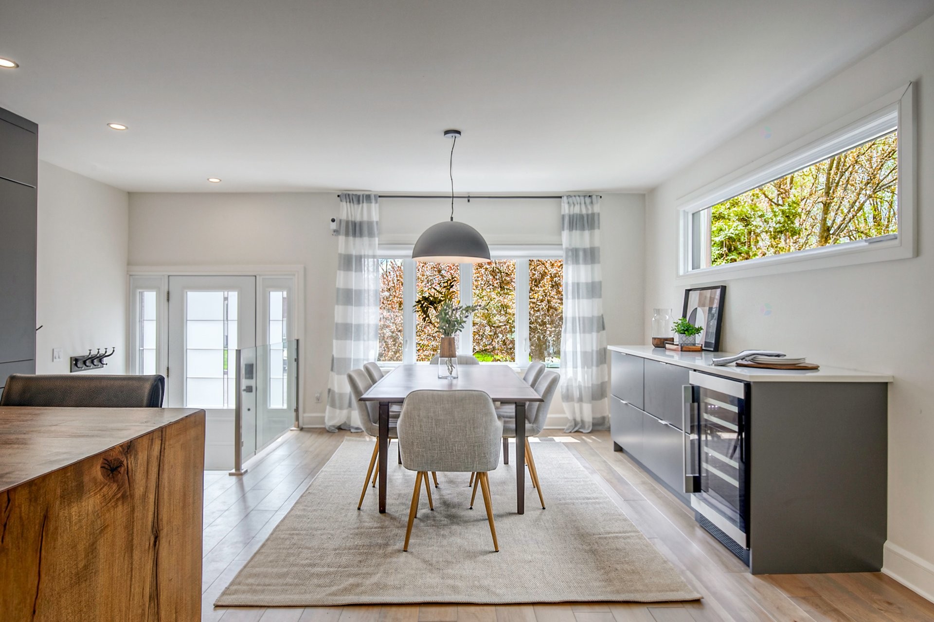 









1120


Rue Dolbeau

,
Saint-Bruno-de-Montarville,




QC
J3V4J5

