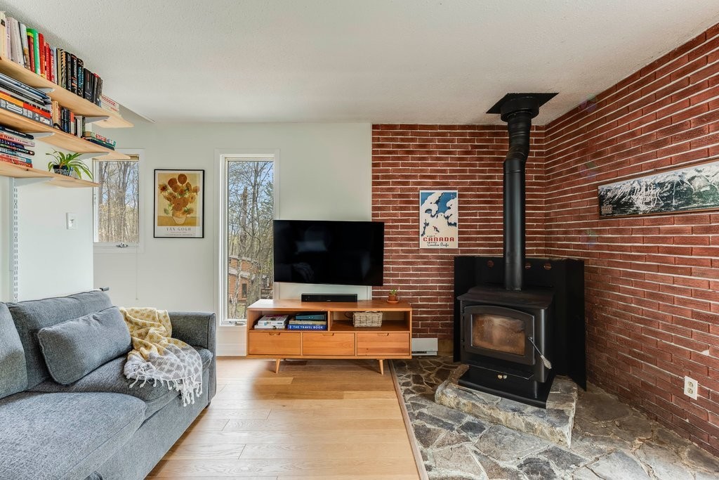 









16


Mtée Juniper

,
Chelsea,




QC
J9B1T4

