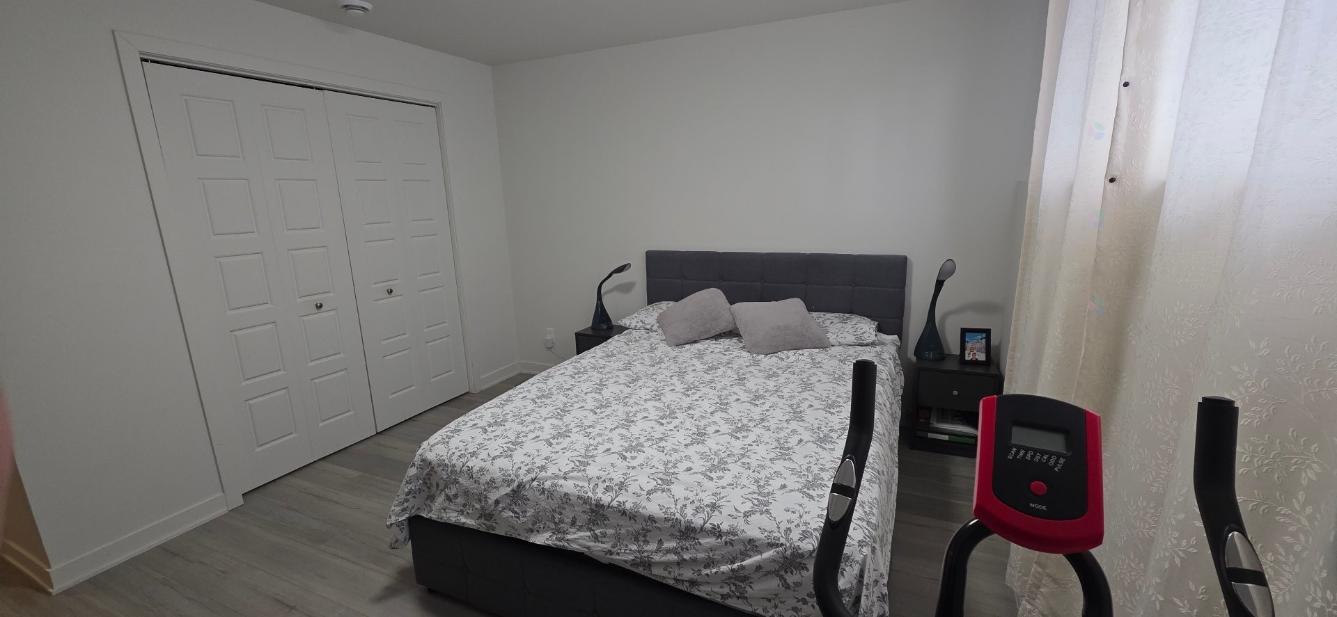 









1971


Rue Préfontaine

,
Longueuil (Le Vieux-Longueuil),




QC
J4Z3X6

