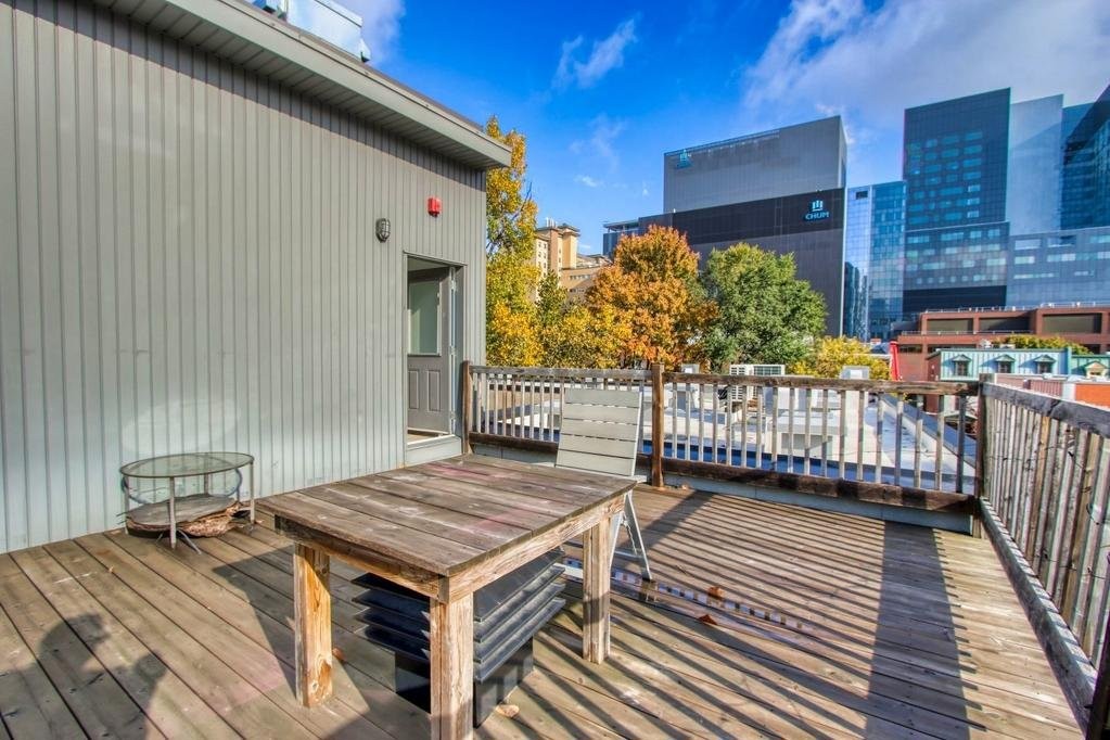 









1055


Rue De Bullion

, 3,
Montréal (Ville-Marie),




QC
H2X2Z2

