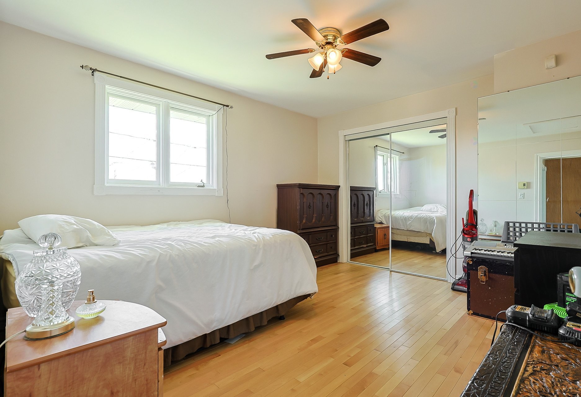 









115A

 - 115B


Rue Georges

,
Gatineau (Masson-Angers),




QC
J8M1A1

