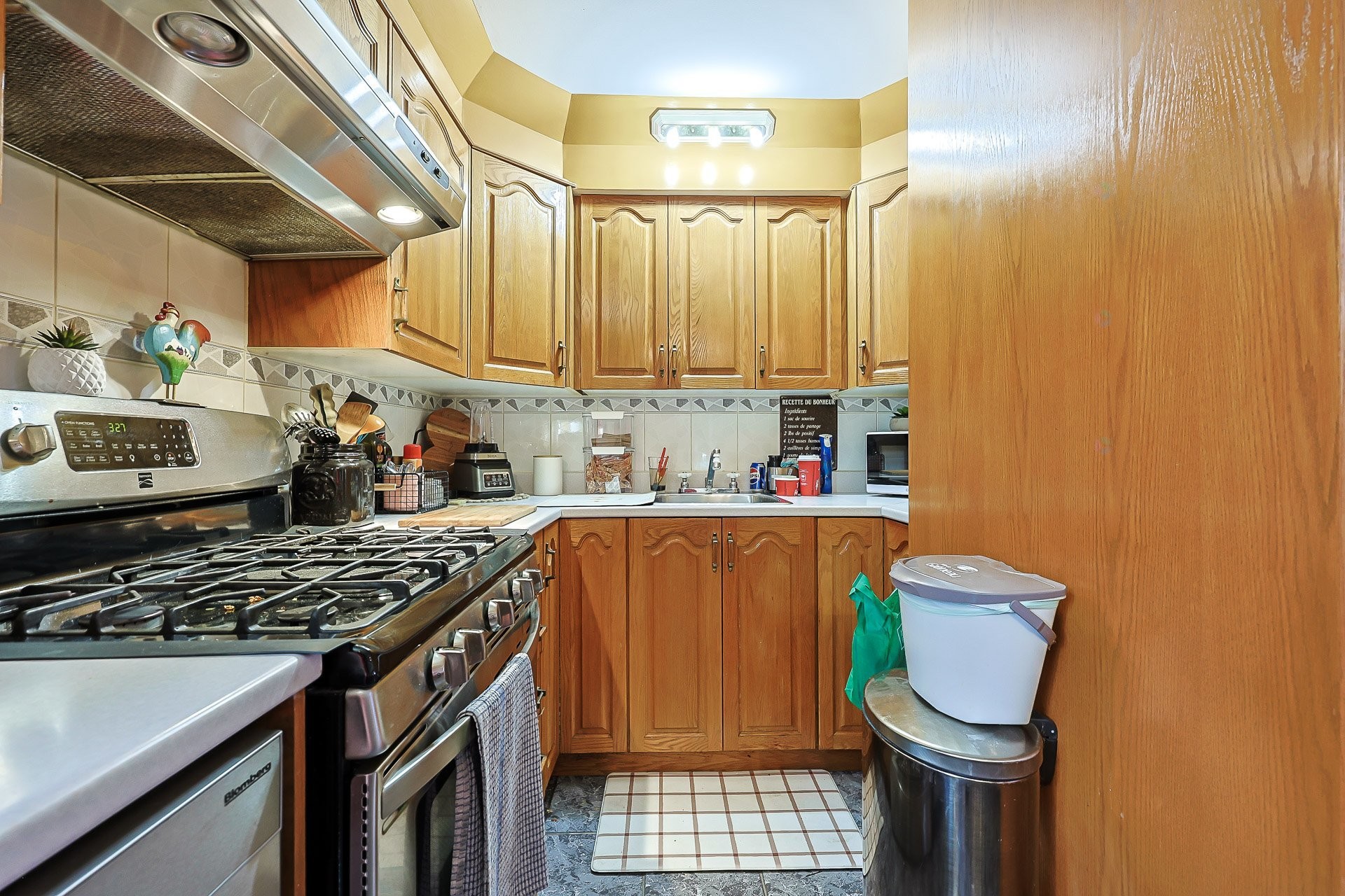 









115A

 - 115B


Rue Georges

,
Gatineau (Masson-Angers),




QC
J8M1A1

