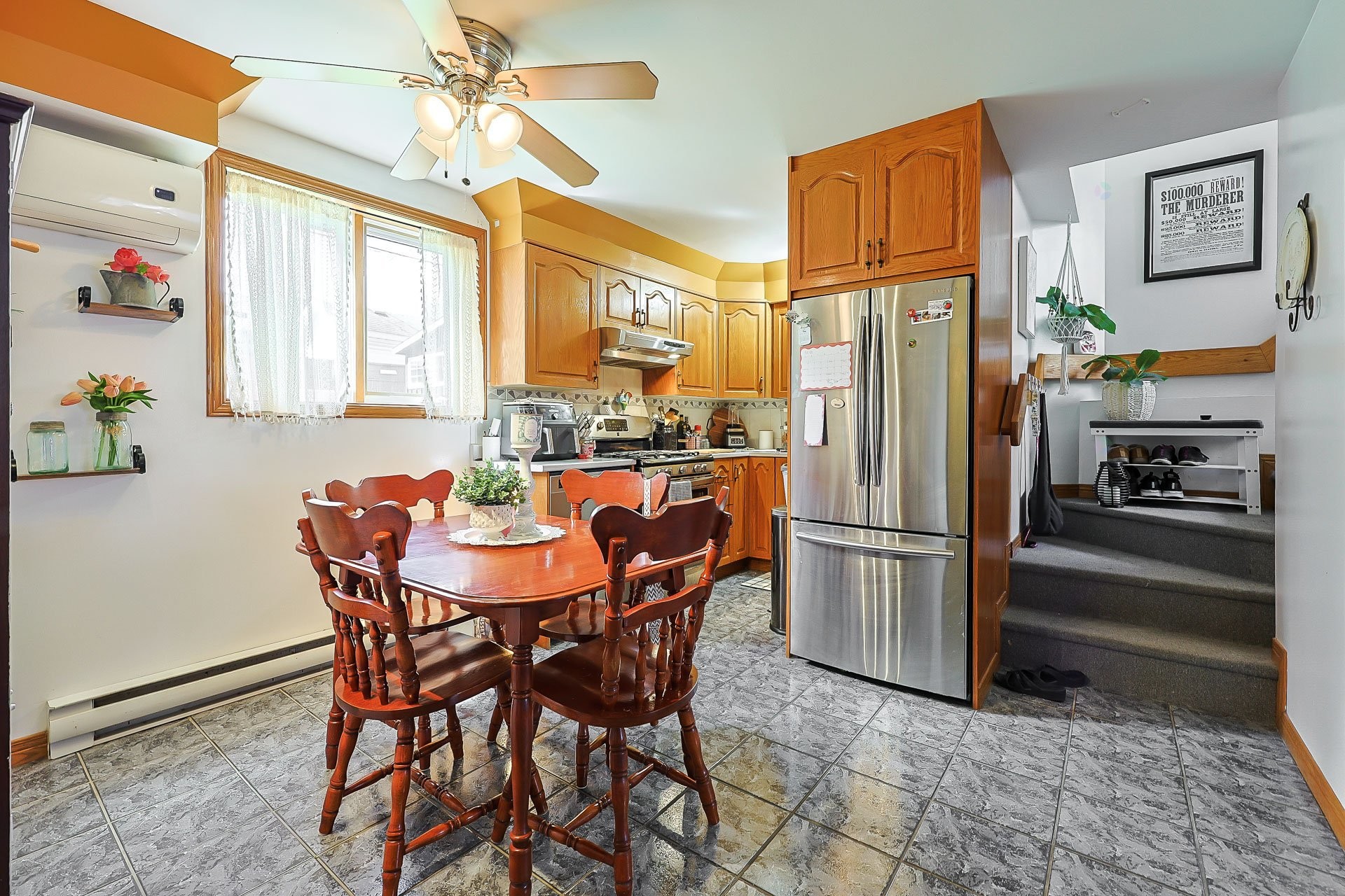 









115A

 - 115B


Rue Georges

,
Gatineau (Masson-Angers),




QC
J8M1A1

