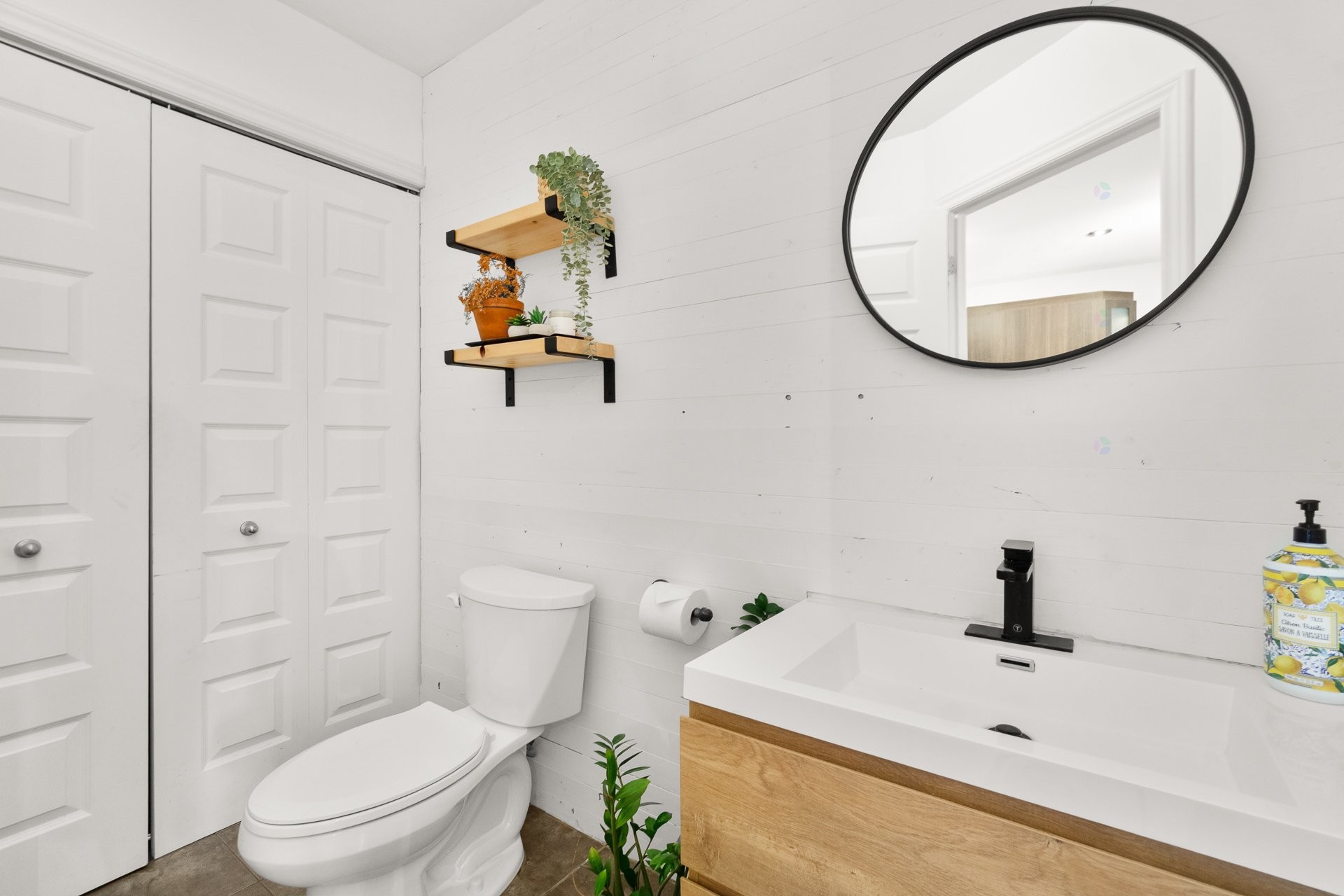









8049


Rue J.-A.-Vincent

,
Trois-Rivières,




QC
G8Y7J9

