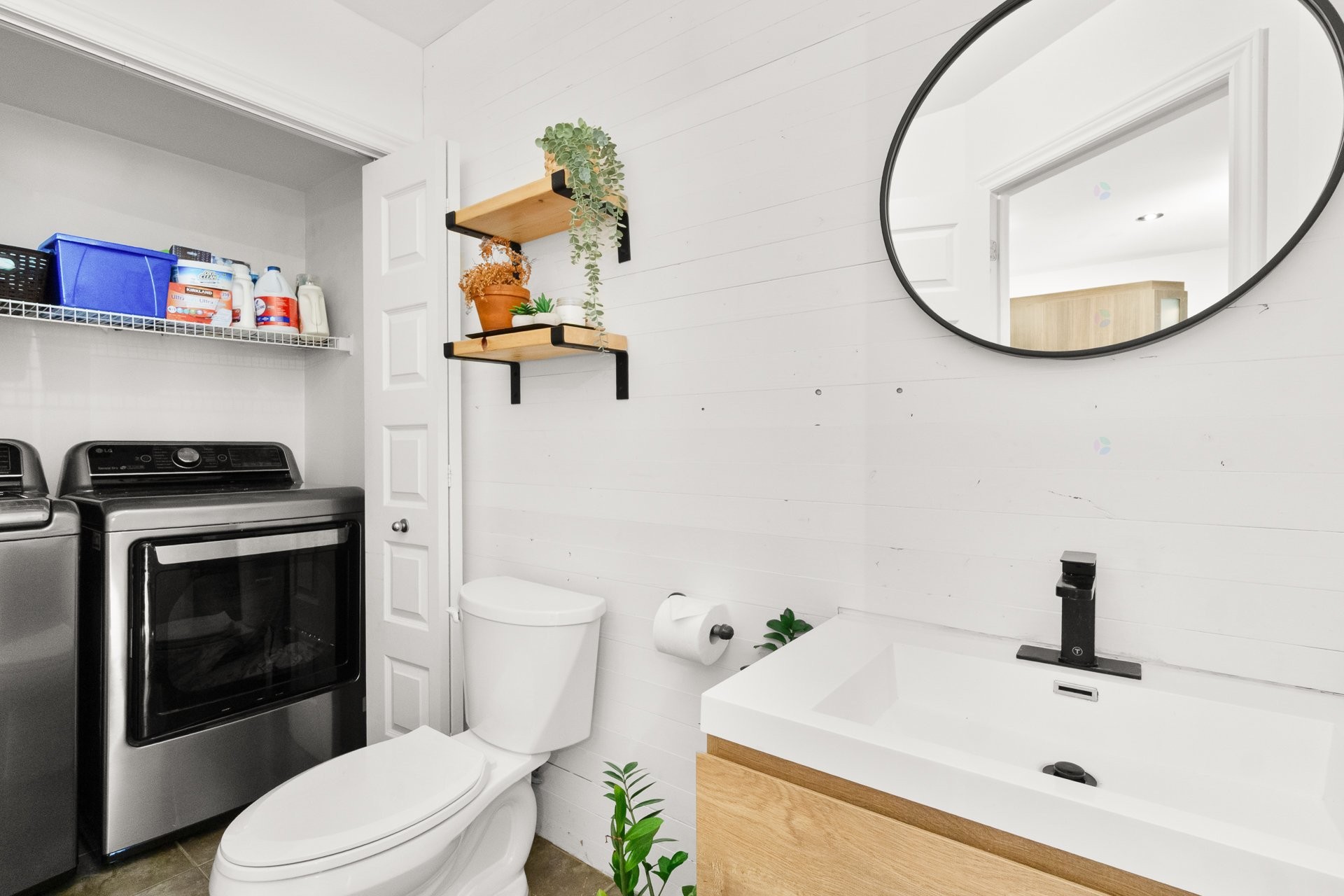 









8049


Rue J.-A.-Vincent

,
Trois-Rivières,




QC
G8Y7J9

