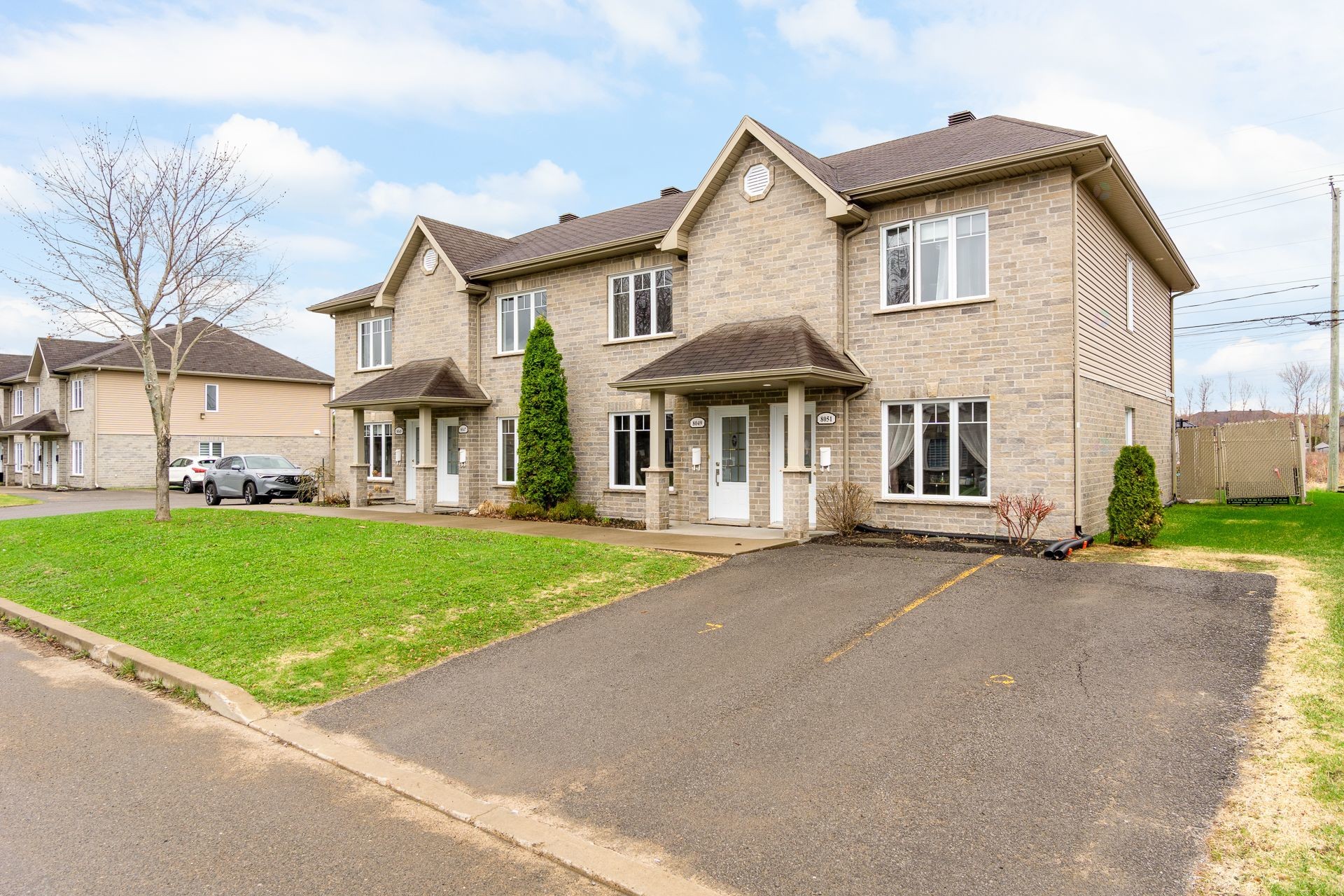 









8049


Rue J.-A.-Vincent

,
Trois-Rivières,




QC
G8Y7J9

