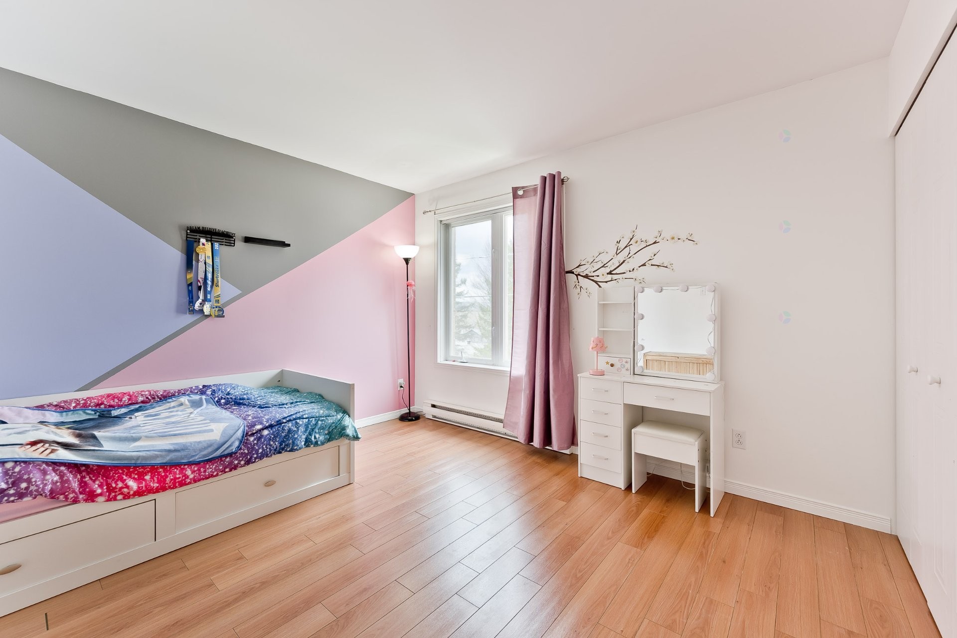 









159


Rue des Tulipes

,
Coaticook,




QC
J1A2X6

