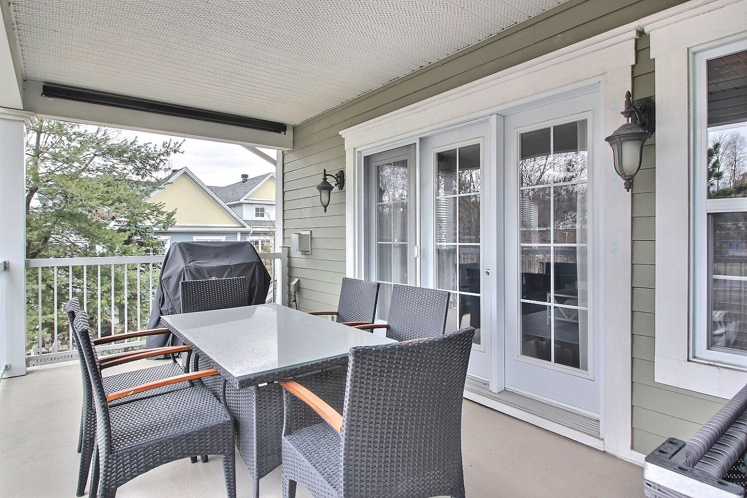 









124


Boul. de Bromont

, 202,
Bromont,




QC
J2L2K8

