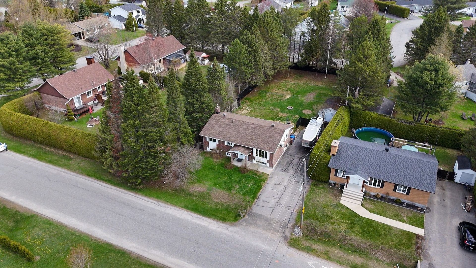 









530


Rue Carrière

,
Trois-Rivières,




QC
G8T7Y8

