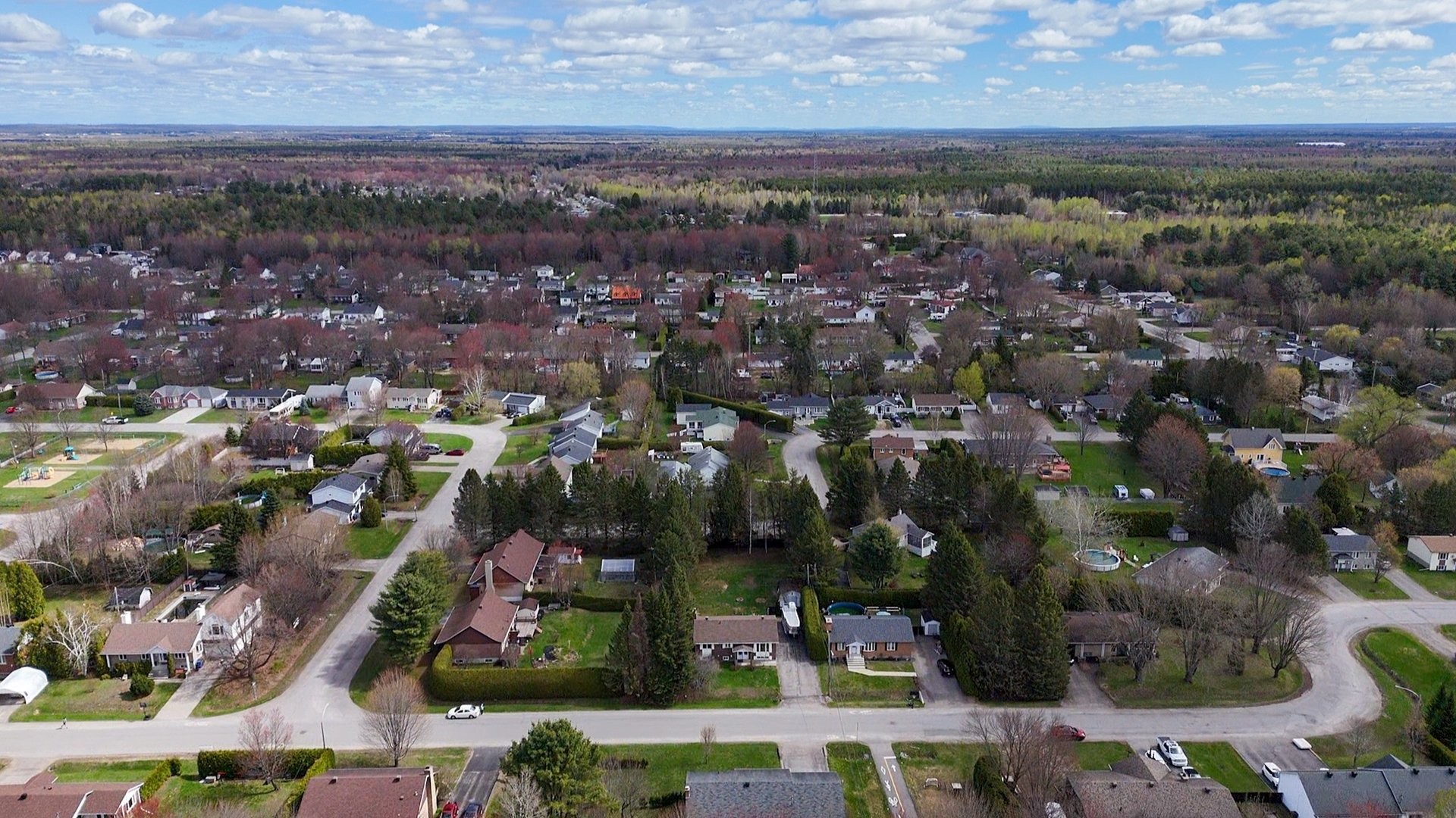 









530


Rue Carrière

,
Trois-Rivières,




QC
G8T7Y8

