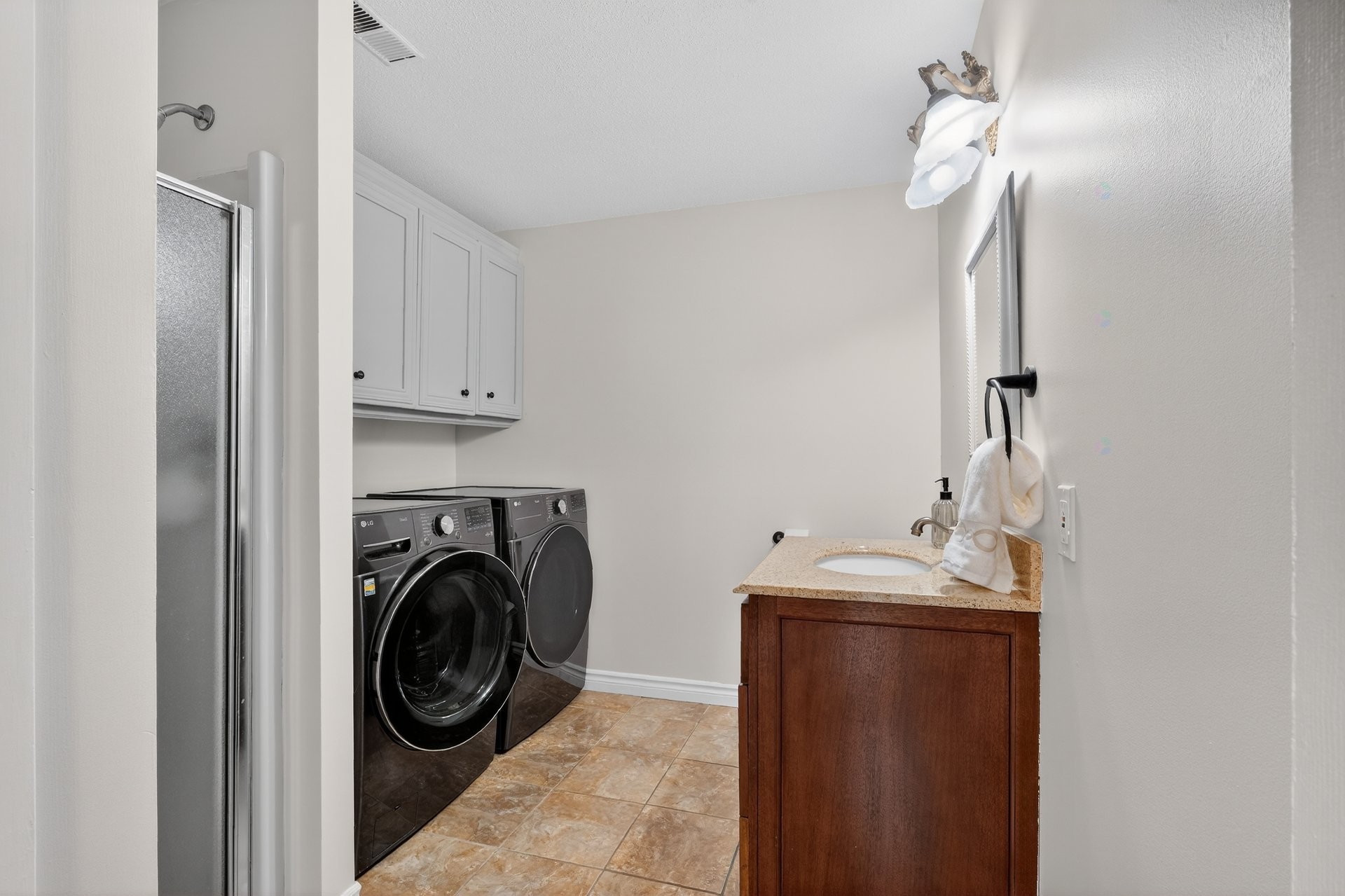 









3785


Rue Léon-Marcotte

,
Sherbrooke (Les Nations),




QC
J1L2C2


