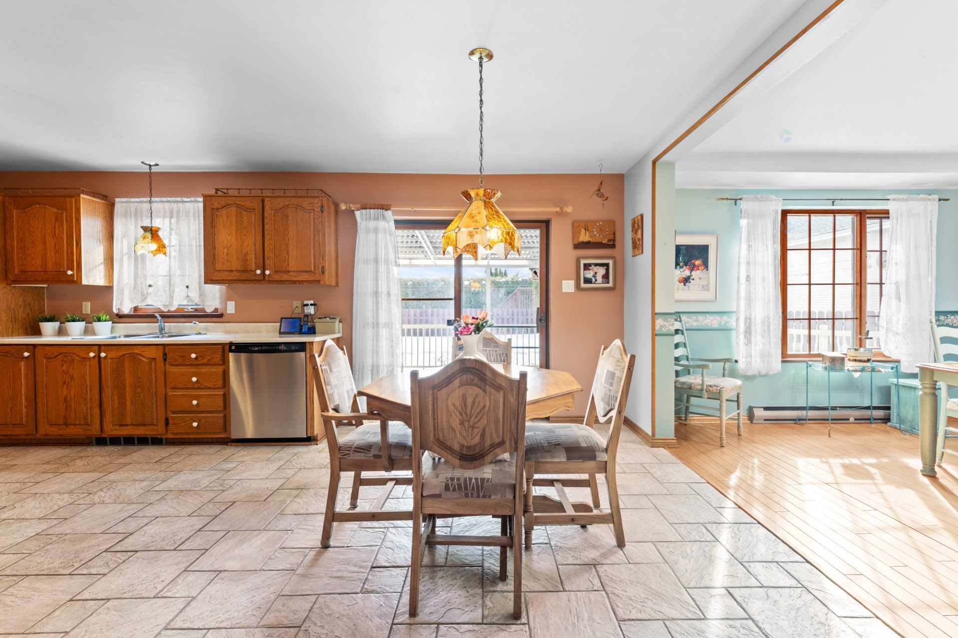 









16750


Boul. Gouin E.

,
Montréal (Rivière-des-Prairies/Pointe-aux-Trembles),




QC
H1A2G5


